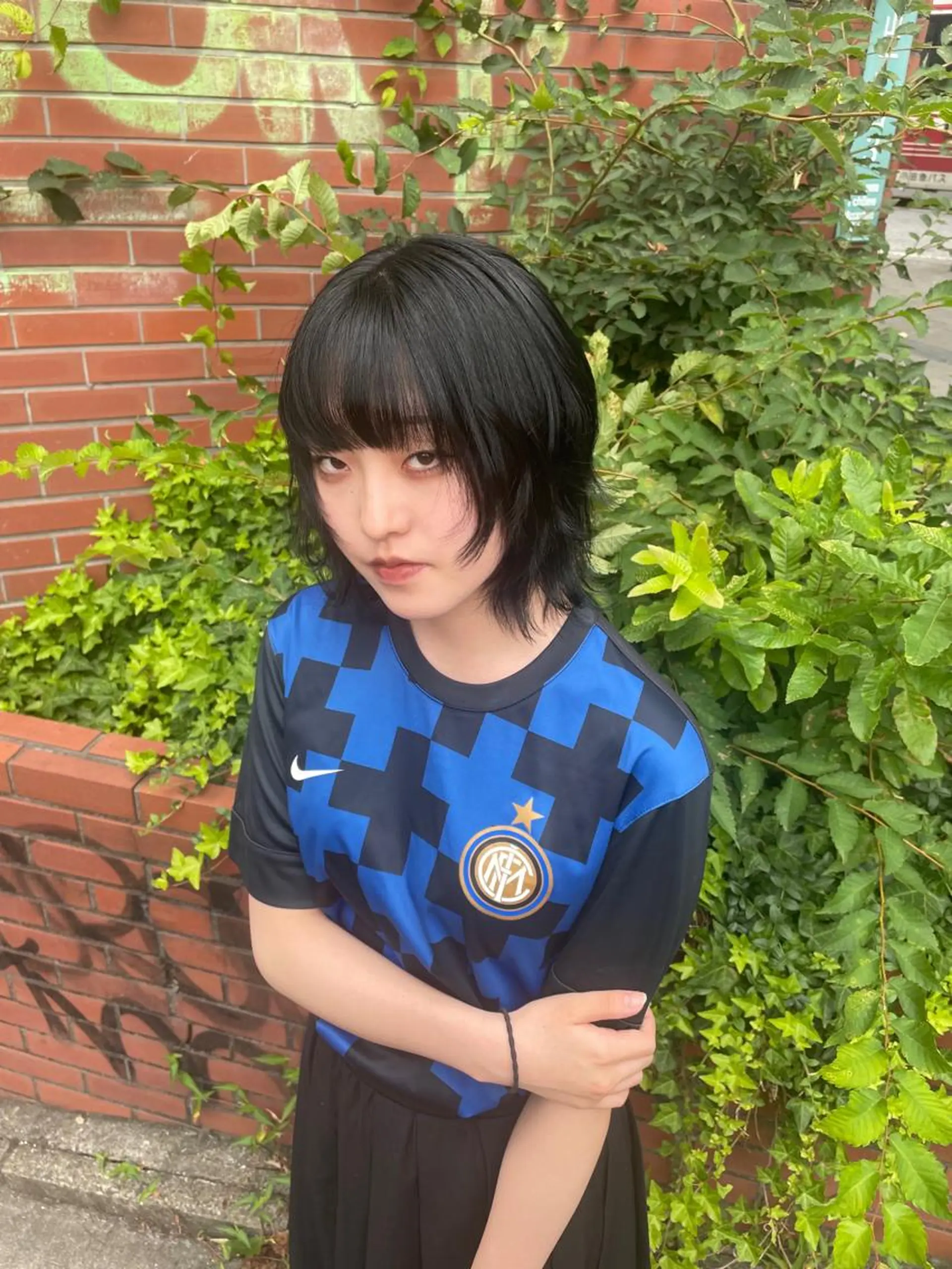 ミディアム カラー 黒髪 ブルーカラー ブルーブラック ヘアカラー Ricca所属・Hina🧵/恵比寿 中目黒/透明感カラーのヘアスタイル