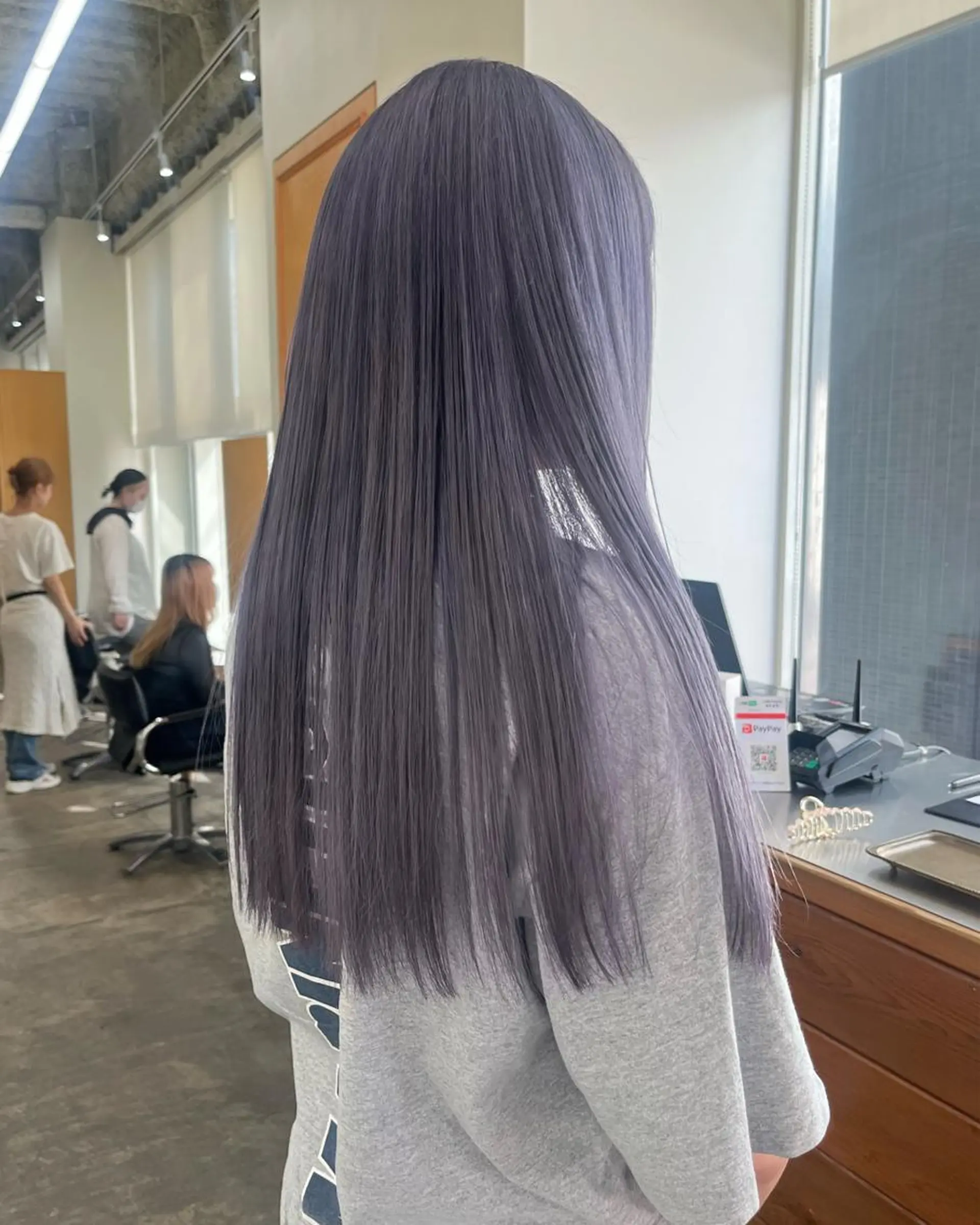 ロング カラー ヘアカラー トリートメント ハイトーン🦢 Natsumiのヘアスタイル