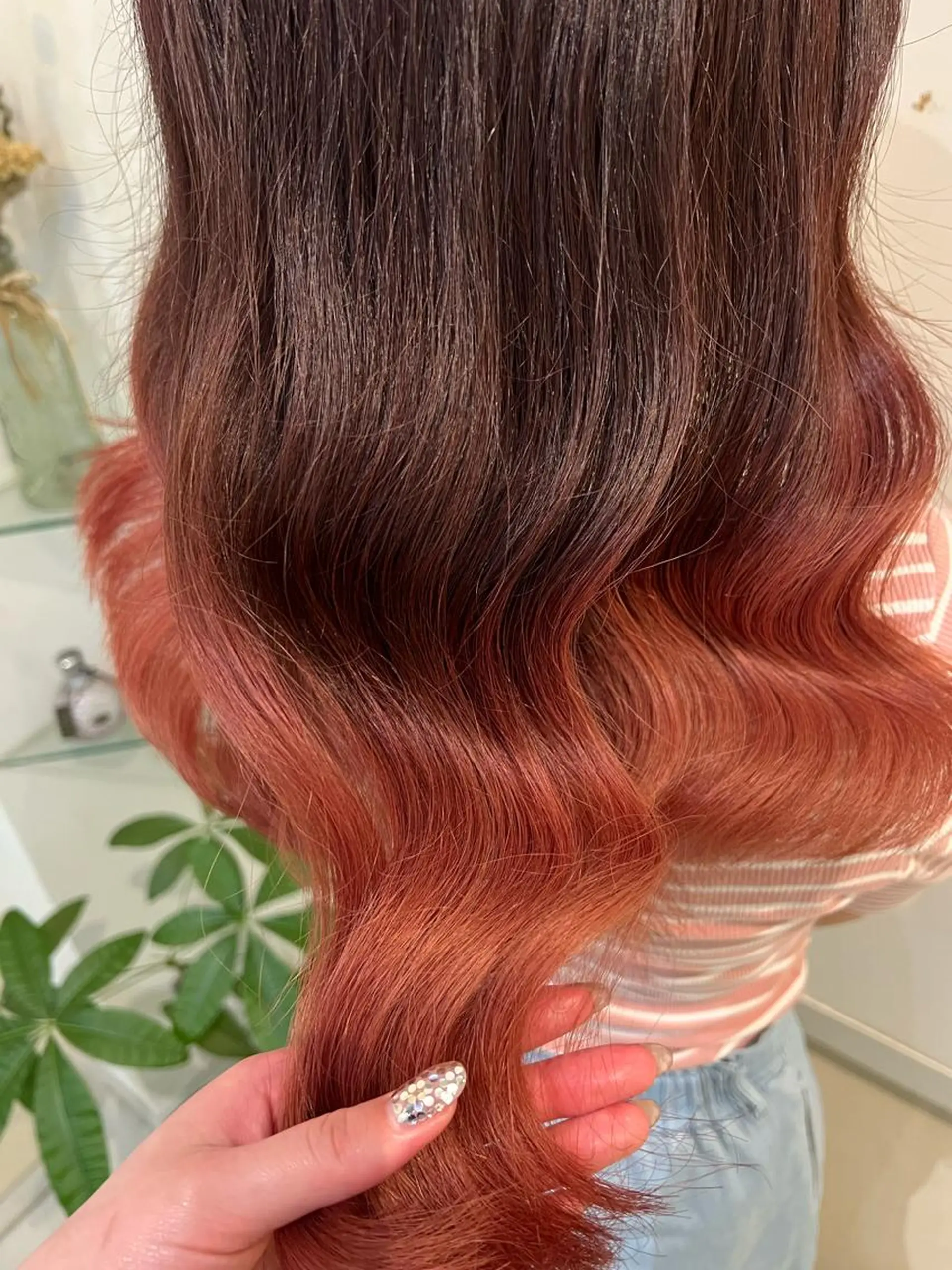 ロング ブリーチしない暖色 カラー🥀杉 優菜のヘアスタイル