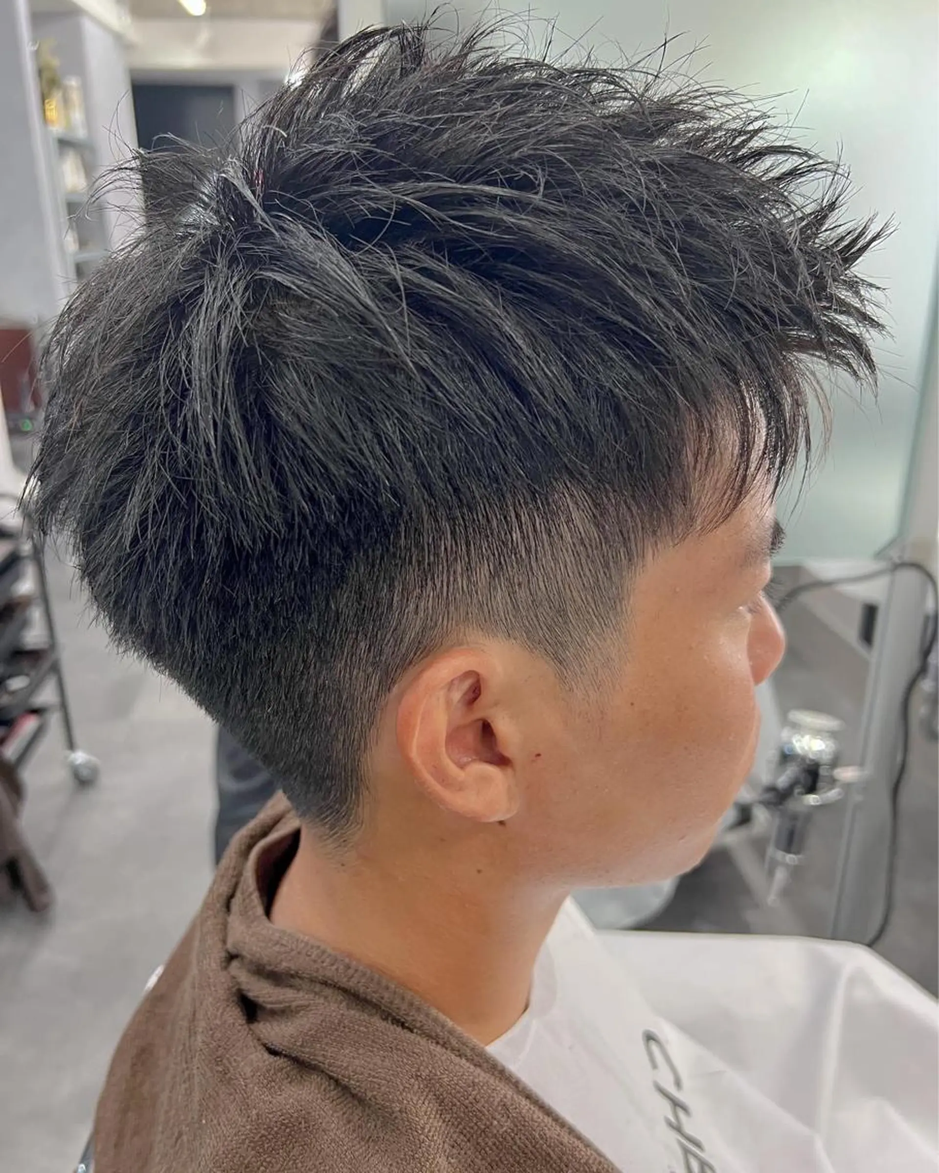 ショート パーマ メンズ ダウンパーマ メンズパーマ ツーブロック ショートヘア The Gollum cut＆shave所属・垢抜け・メンズパーマ 津山祐紀のヘアスタイル