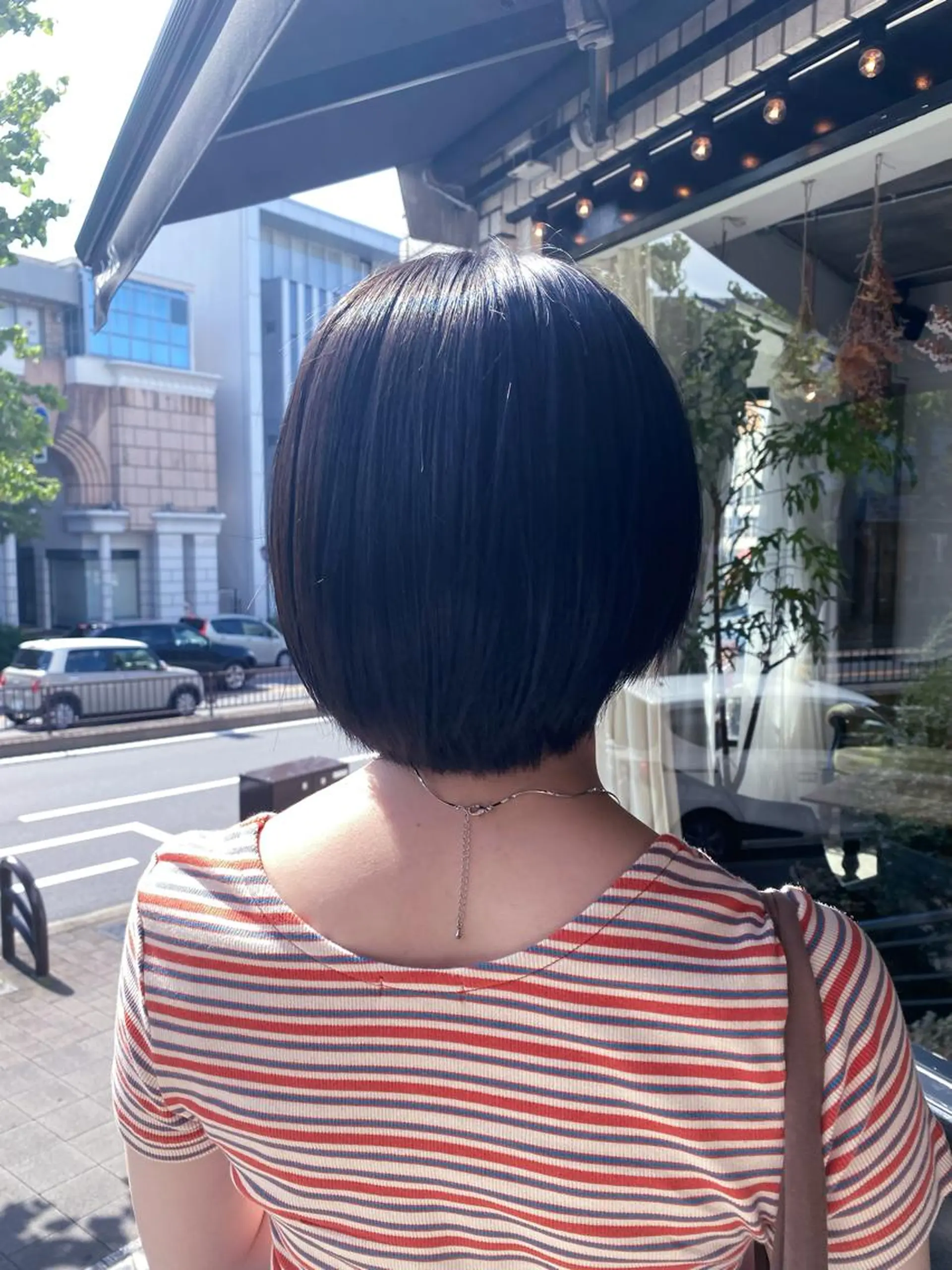ショート カラー ネイビーカラー ducha所属・DUCHA Tomida naoのヘアスタイル