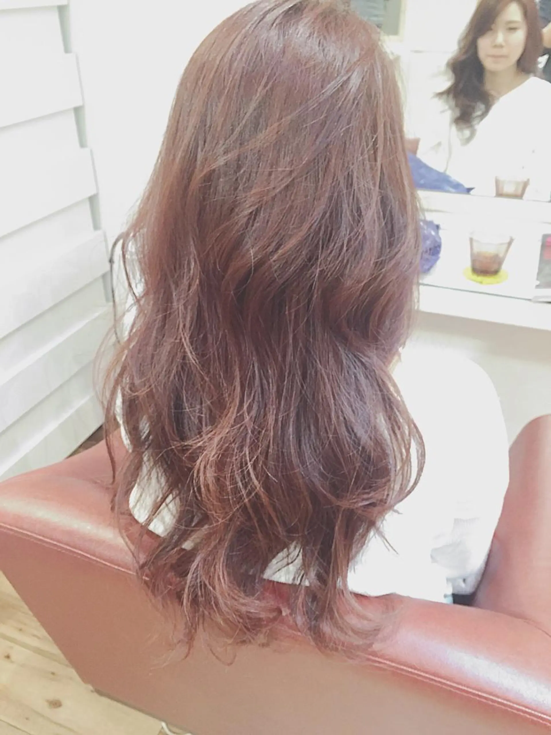 セミロング ロング ヘアアレンジ ピンクブラウン IVY hairdesign所属・⚪︎ YUNAのヘアスタイル