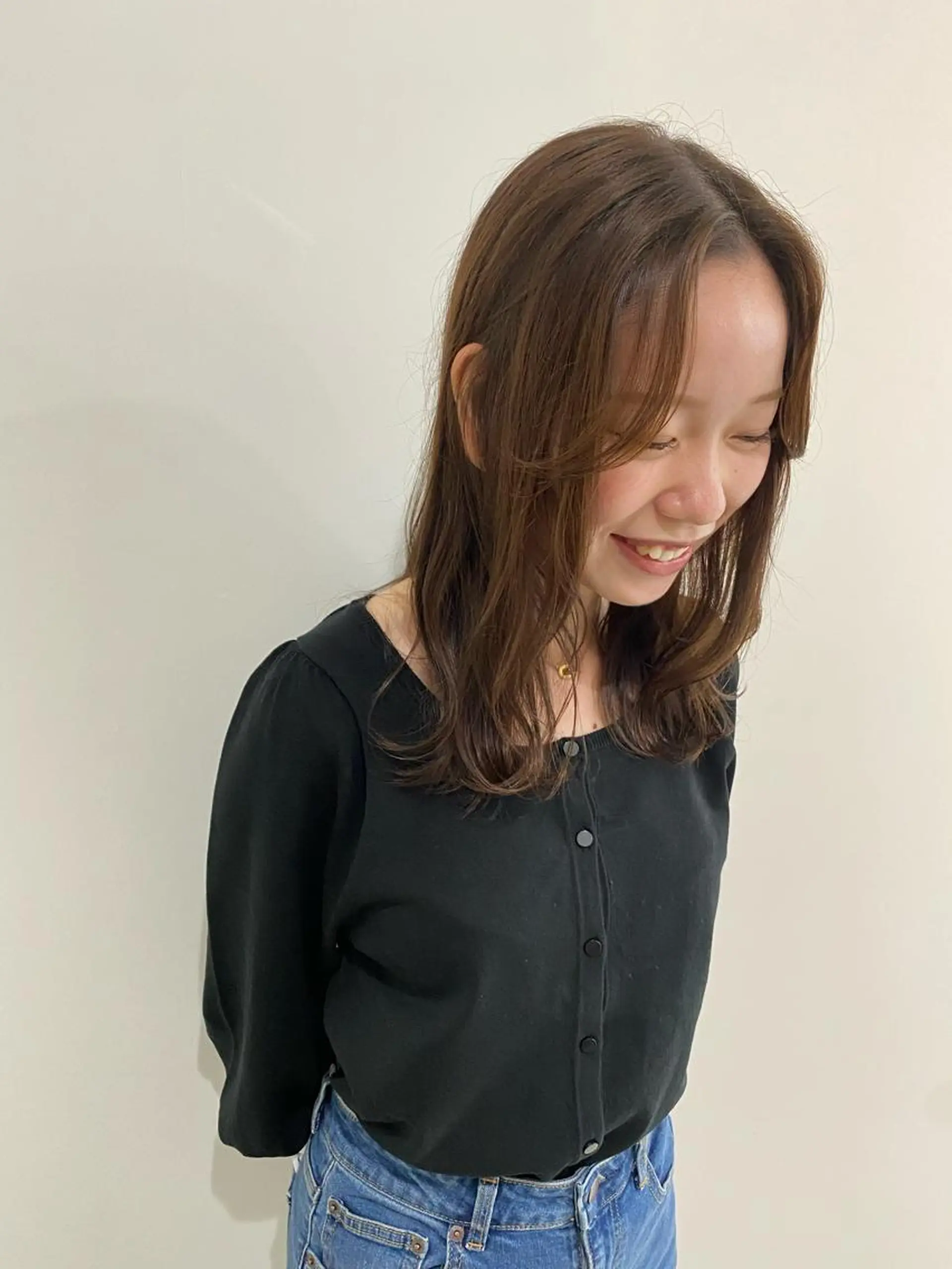 セミロング 川野 彩海のヘアスタイル