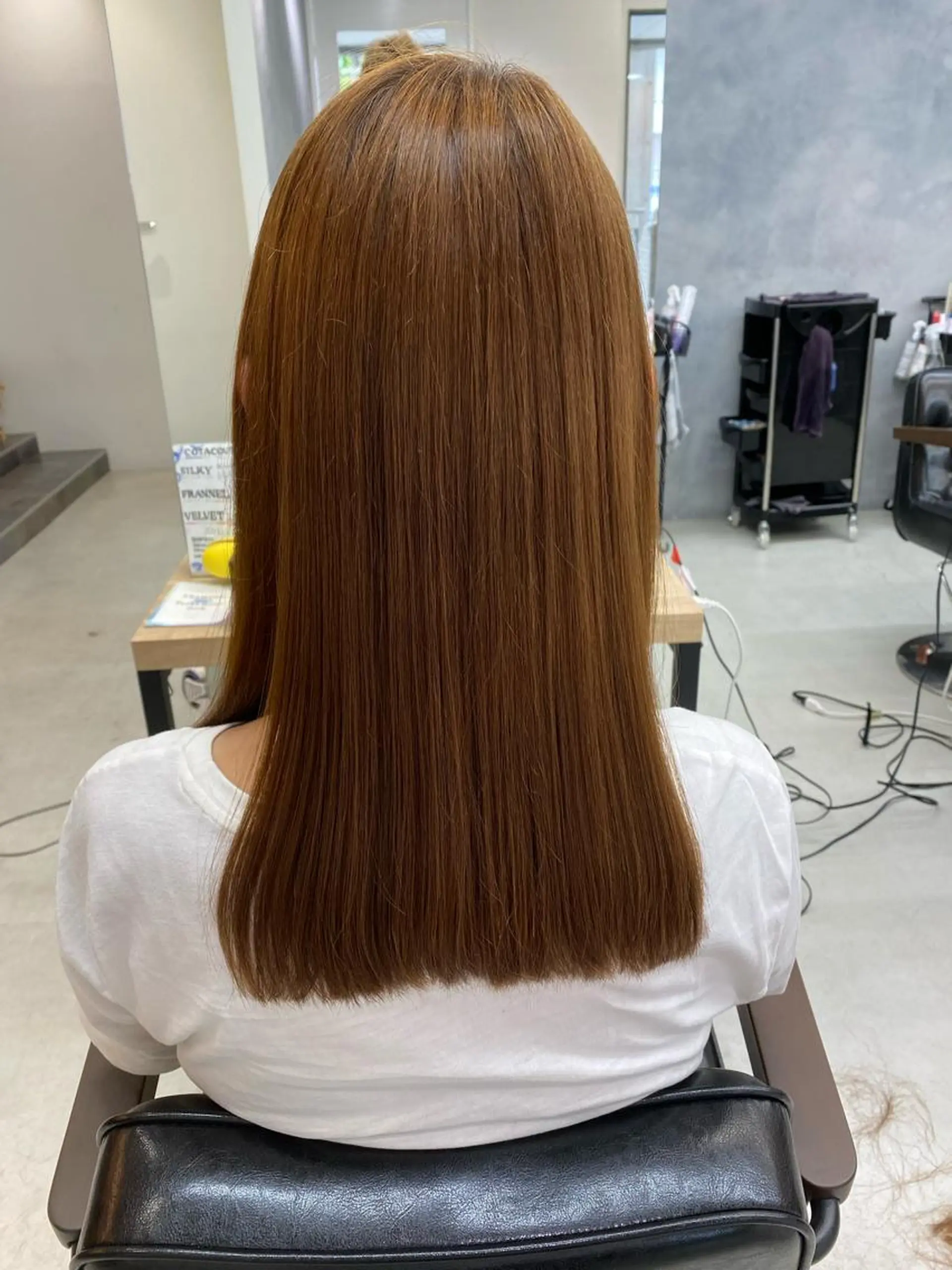ミディアム 嶋田 久純のヘアスタイル