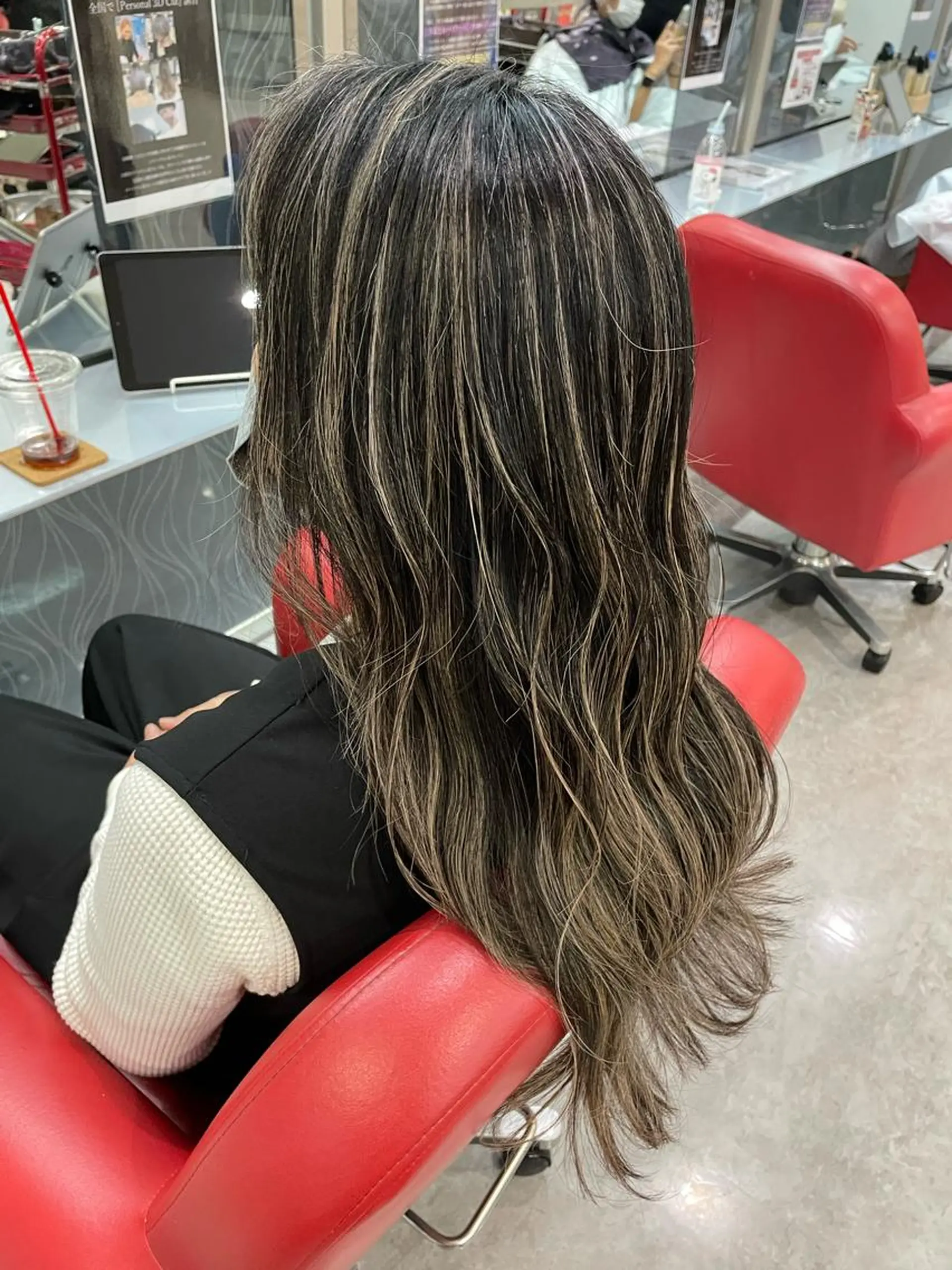 ロング カラー ヘアアレンジ ハイライトカラー 3Dハイライト ハイライト be flot所属・髪質改善/大阪守口市 🐣Ria‪🐣のヘアスタイル