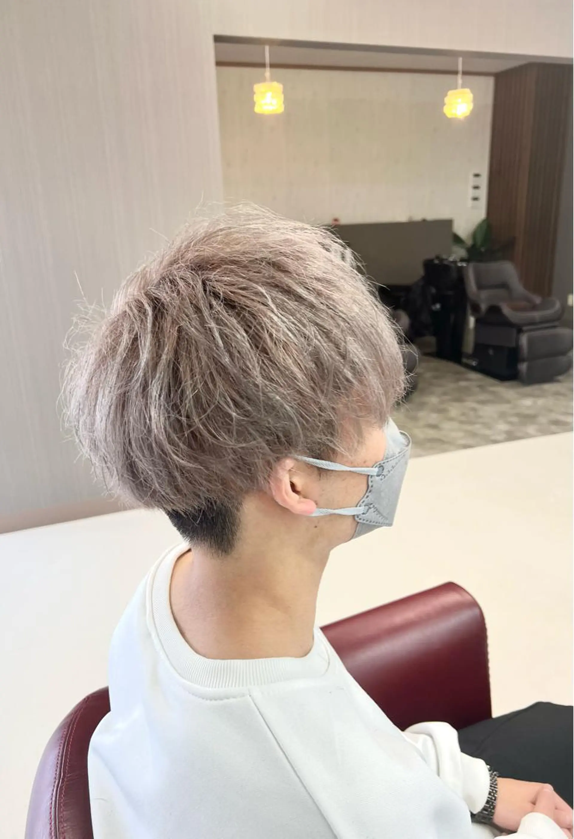 ショート カラー メンズ ベージュカラー ホワイトベージュ カット ヘアカラー KEN 🌟のヘアスタイル