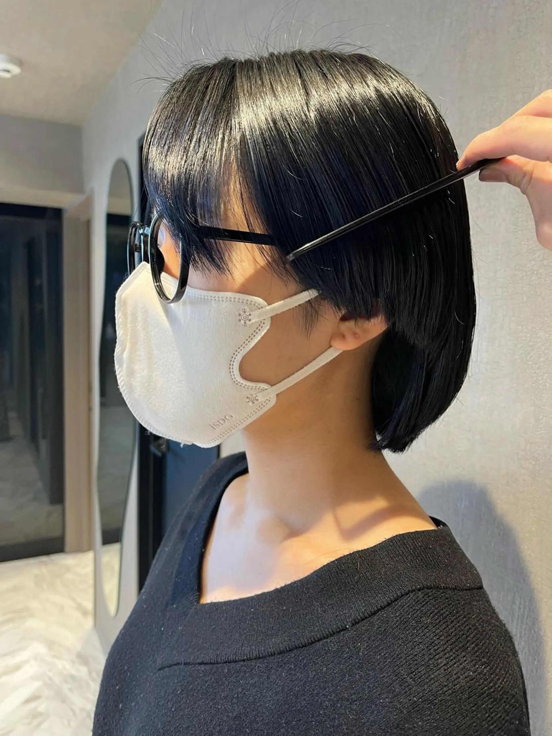 ショート カラー ブルーカラー デザインカラー 顔周りカット more栄所属・透明感カラー/艶髪/ エクステ/HIROのヘアスタイル