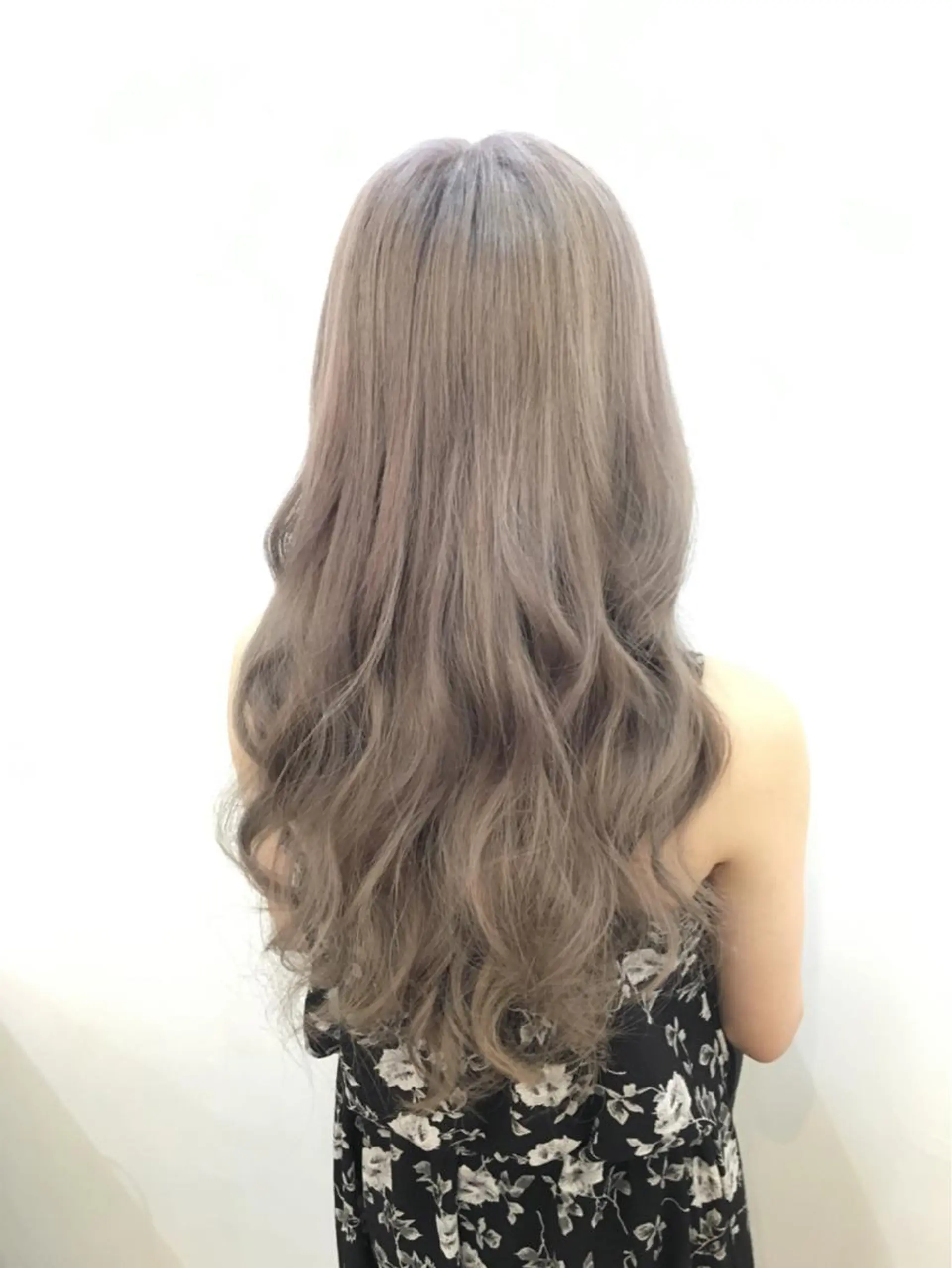 ロング カラー ヘアアレンジ SHEDEL TOKYO所属・今岡 勇人のヘアスタイル