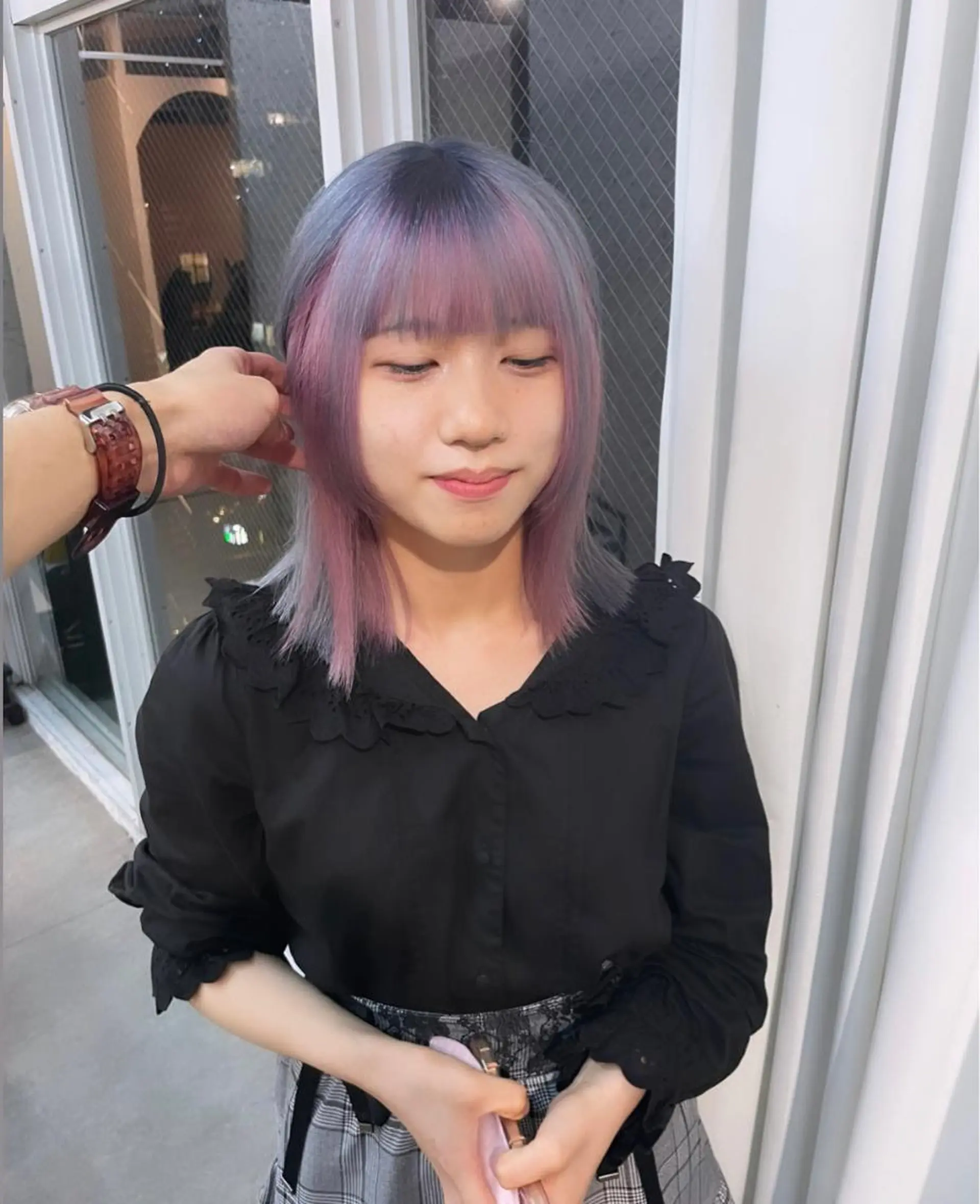 ミディアム 有人/バレイヤージュ /シャドールーツのヘアスタイル