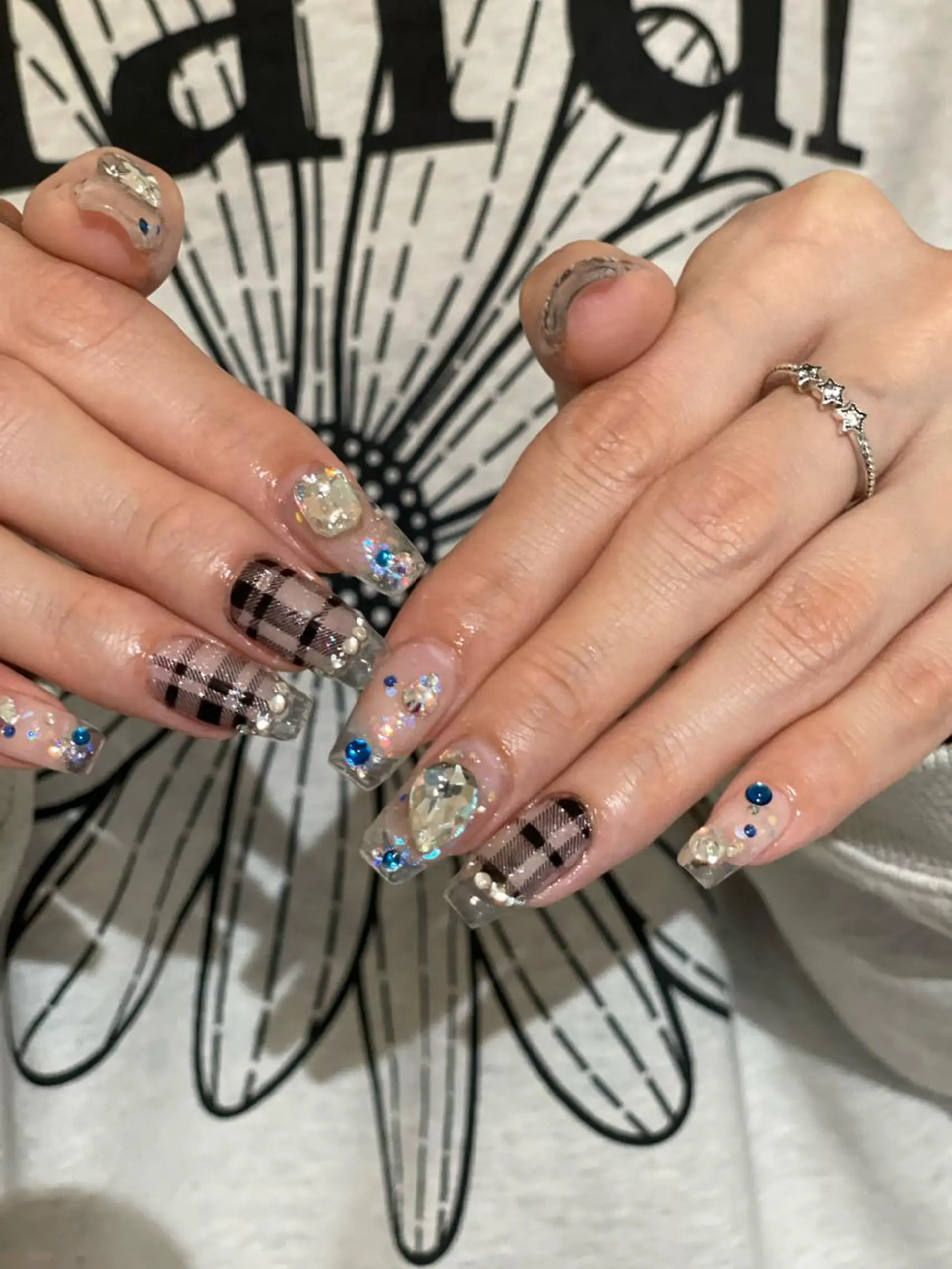 ネイル 8113 海外/y2k/韓国のネイルデザイン