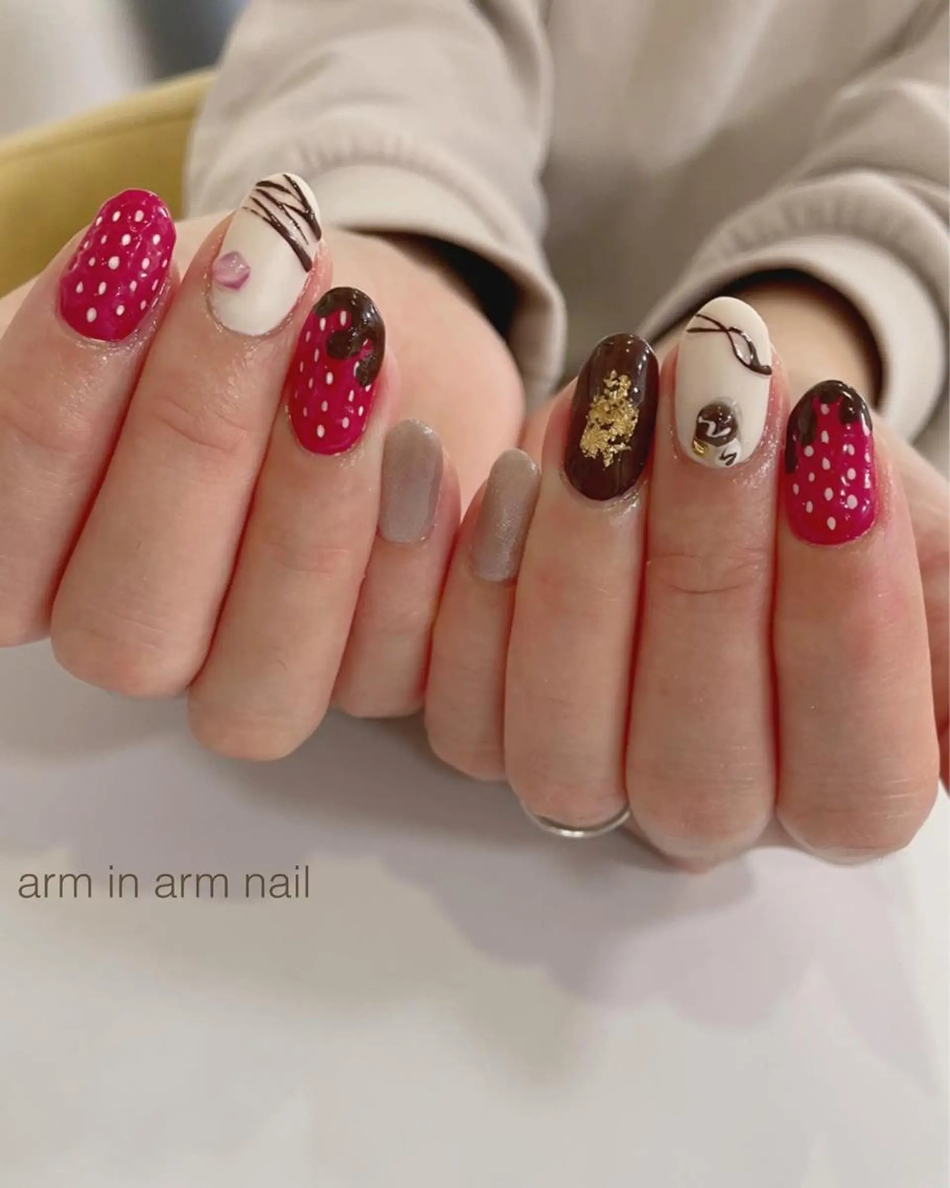 ネイル arm in arm ︎✿Yamamotoのマツエク・マツパデザイン