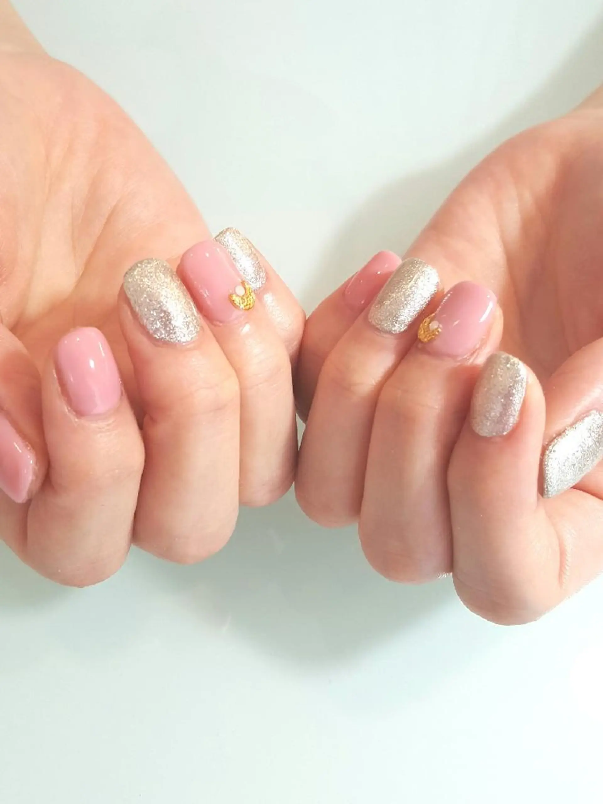 ネイル ピンク シルバー 人気エリア💖完全個室【ルリエ】所属・ネイルサロン Lelienルリエのネイルデザイン