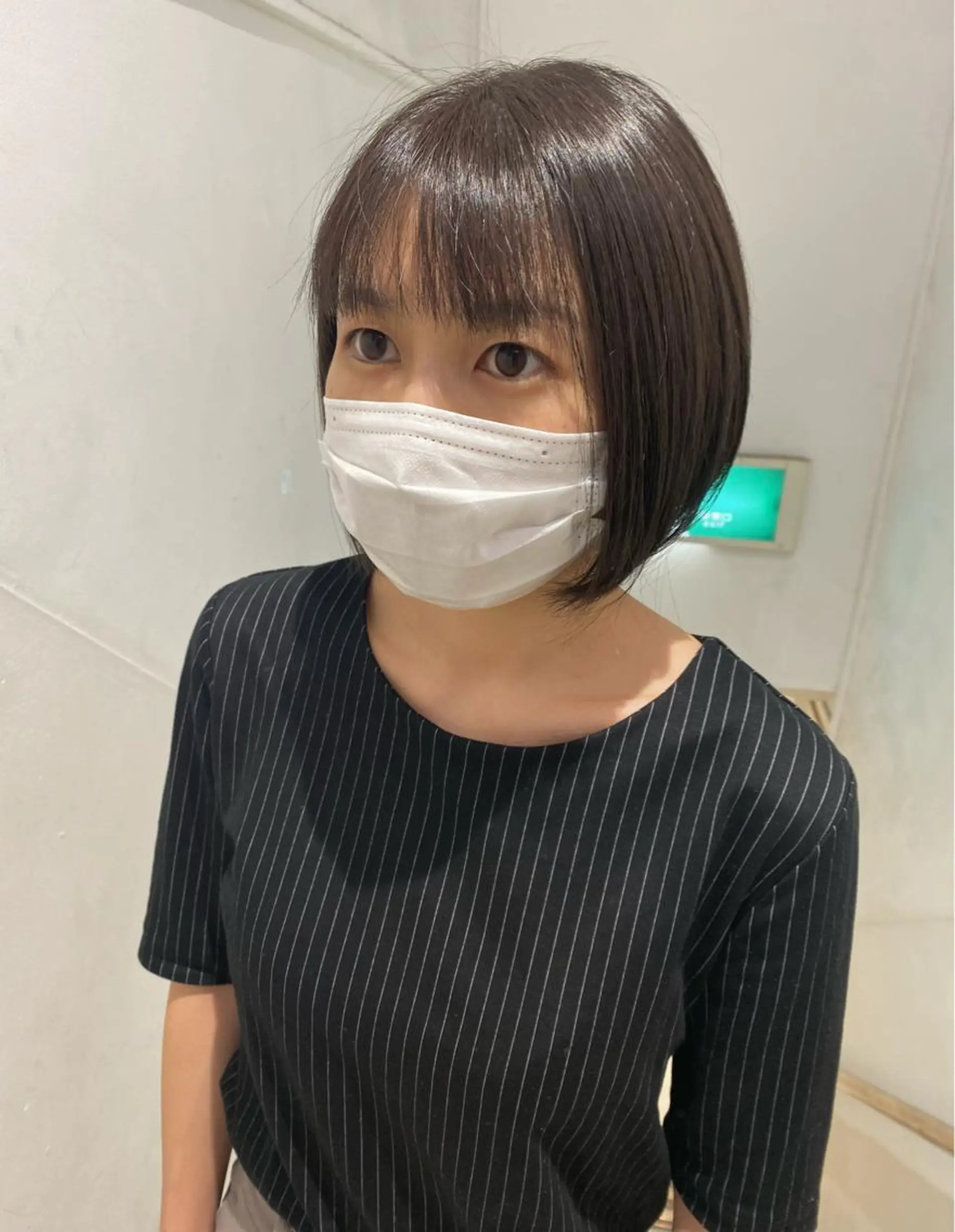 ショート カラー アディクシーカラー 透明感カラー ✨くびれスタイル✨️ 戸嶋穂乃香のヘアスタイル