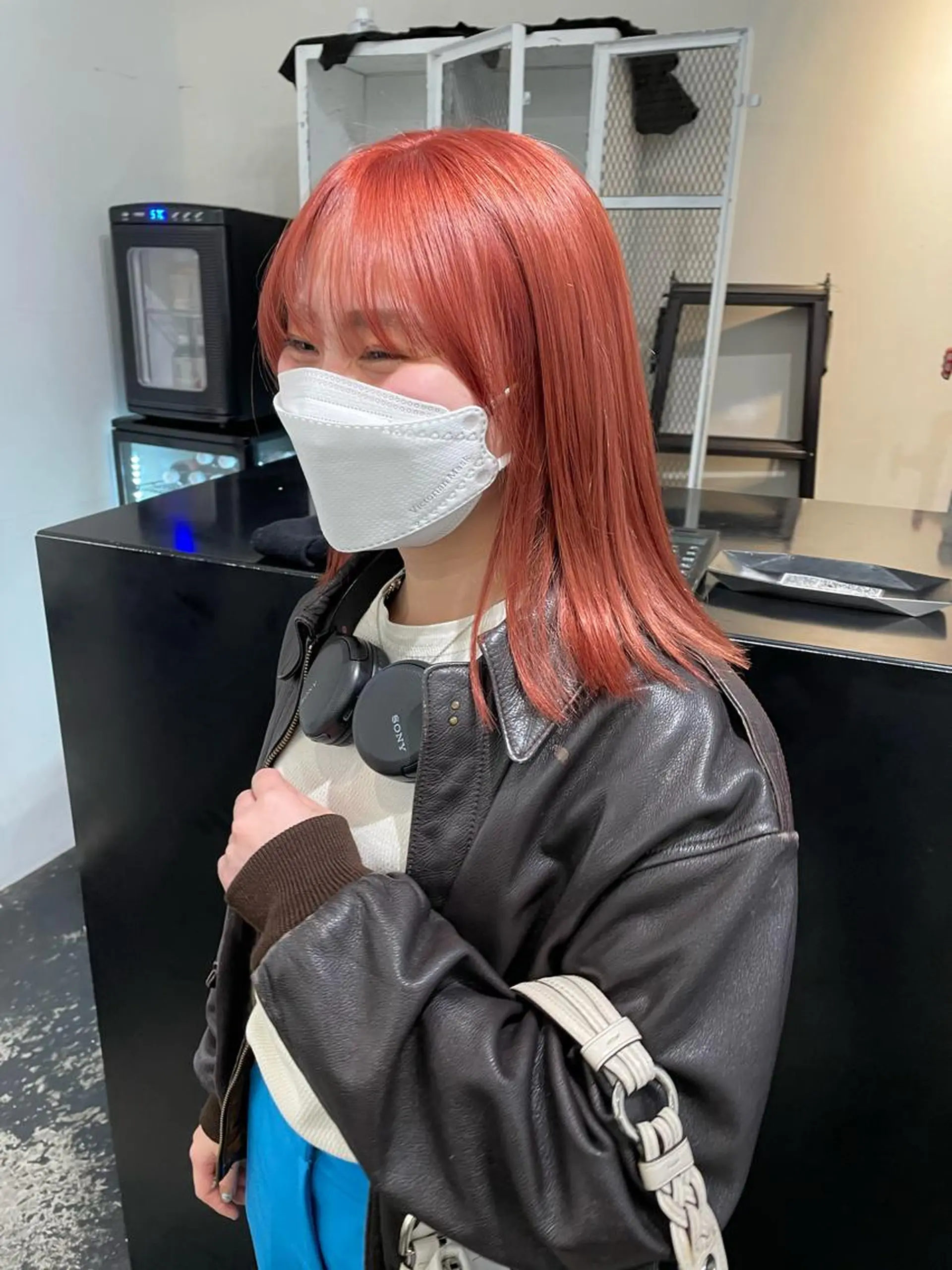 セミロング カラー ヘアアレンジ ベージュカラー ブリーチ オレンジ オレンジベージュ カット ヘアカラー トリートメント 艶ハイトーン/ヘア アレンジAYAKAのヘアスタイル