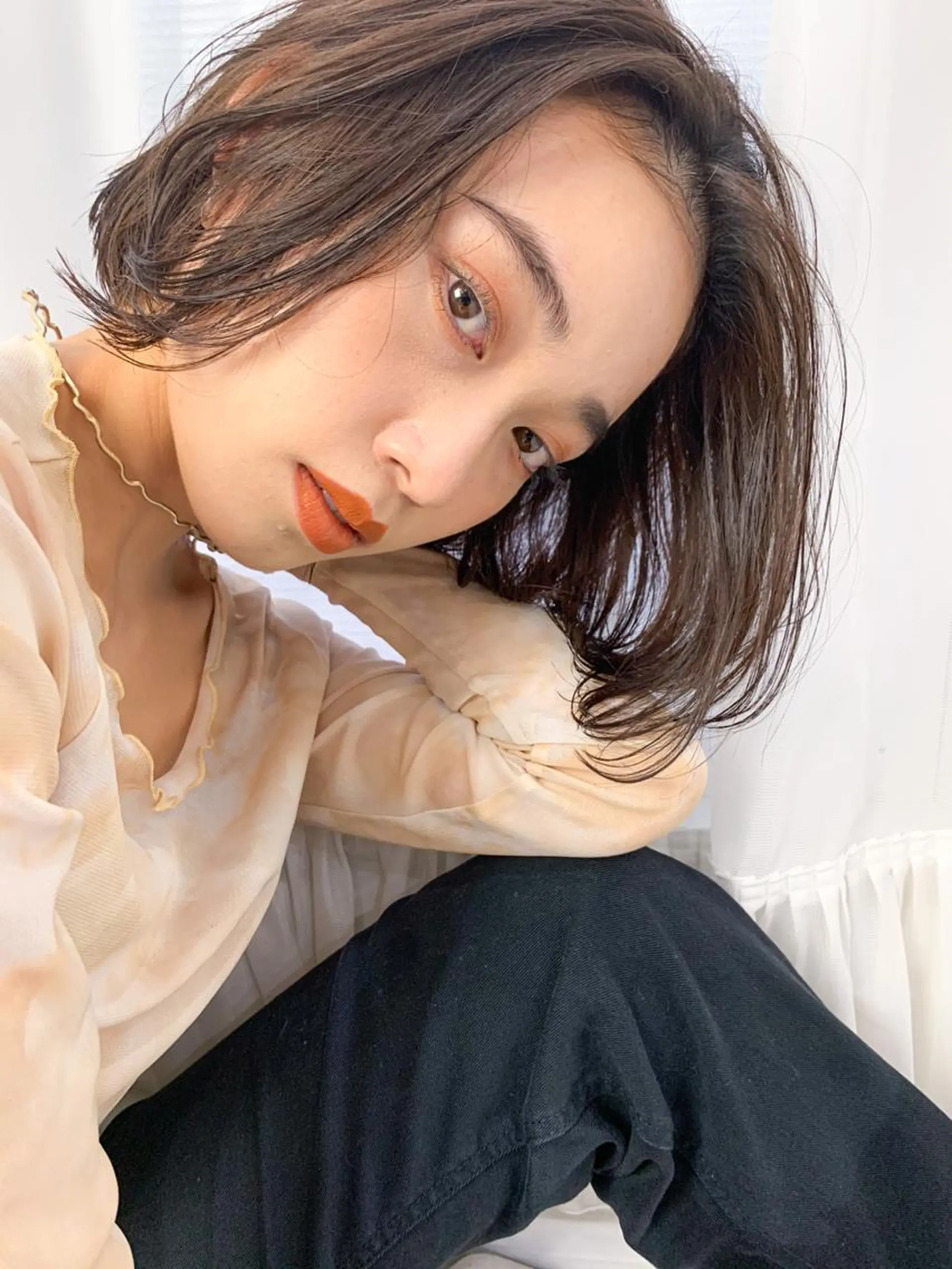 ショート カラー アッシュ ブリーチ ケアブリーチ 透明感カラー ダブルカラー モリシュンスケ /レイヤー/髪質改善のヘアスタイル