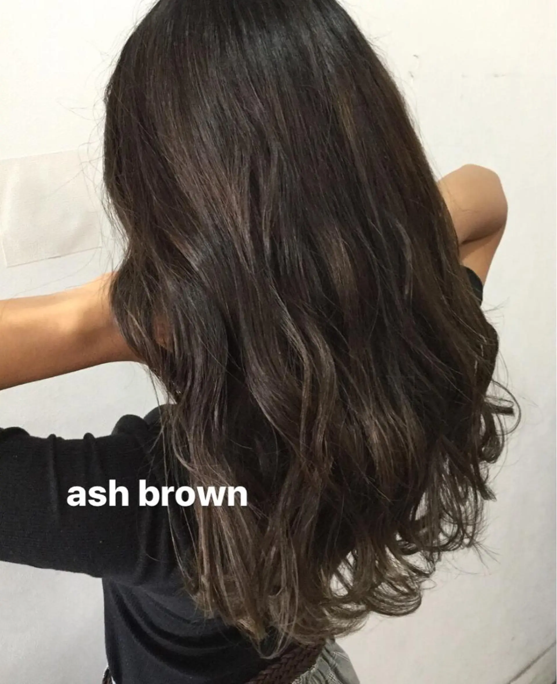 ロング カラー ヘアアレンジ ハイライトカラー ハイライト 脱白髪染め美容師 竹内涼乃のヘアスタイル