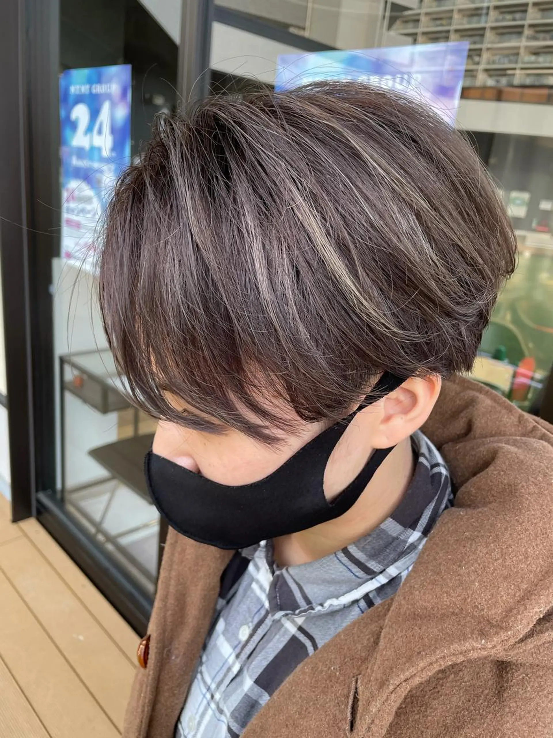 ショート カラー ハイライトカラー ハイライト ショートヘア メンズヘア特化 崎田 成人のヘアスタイル