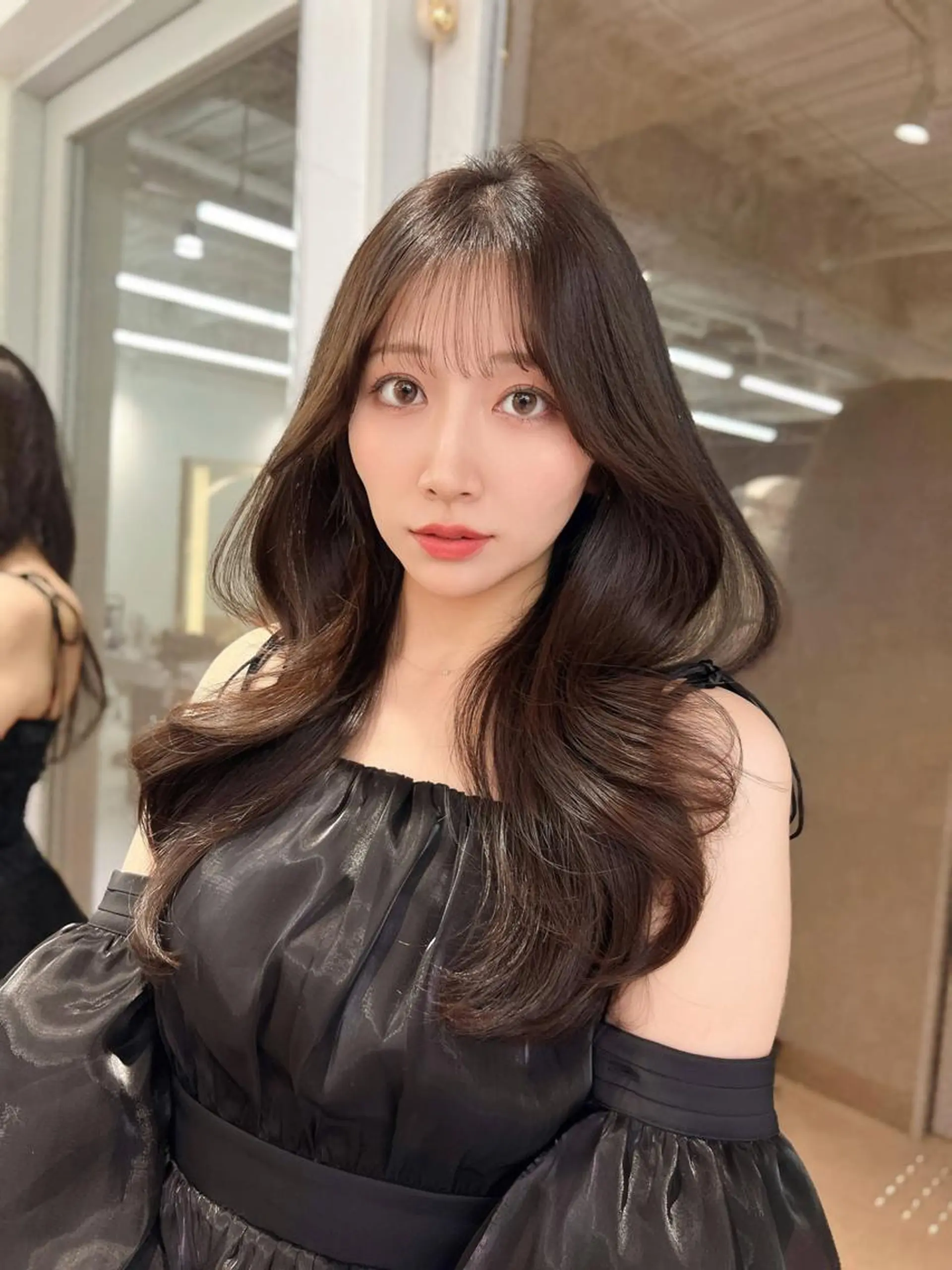 ロング カラー カット ヘアカラー トリートメント 顔周り似合わせ・巻け るレイヤー水谷航大のヘアスタイル