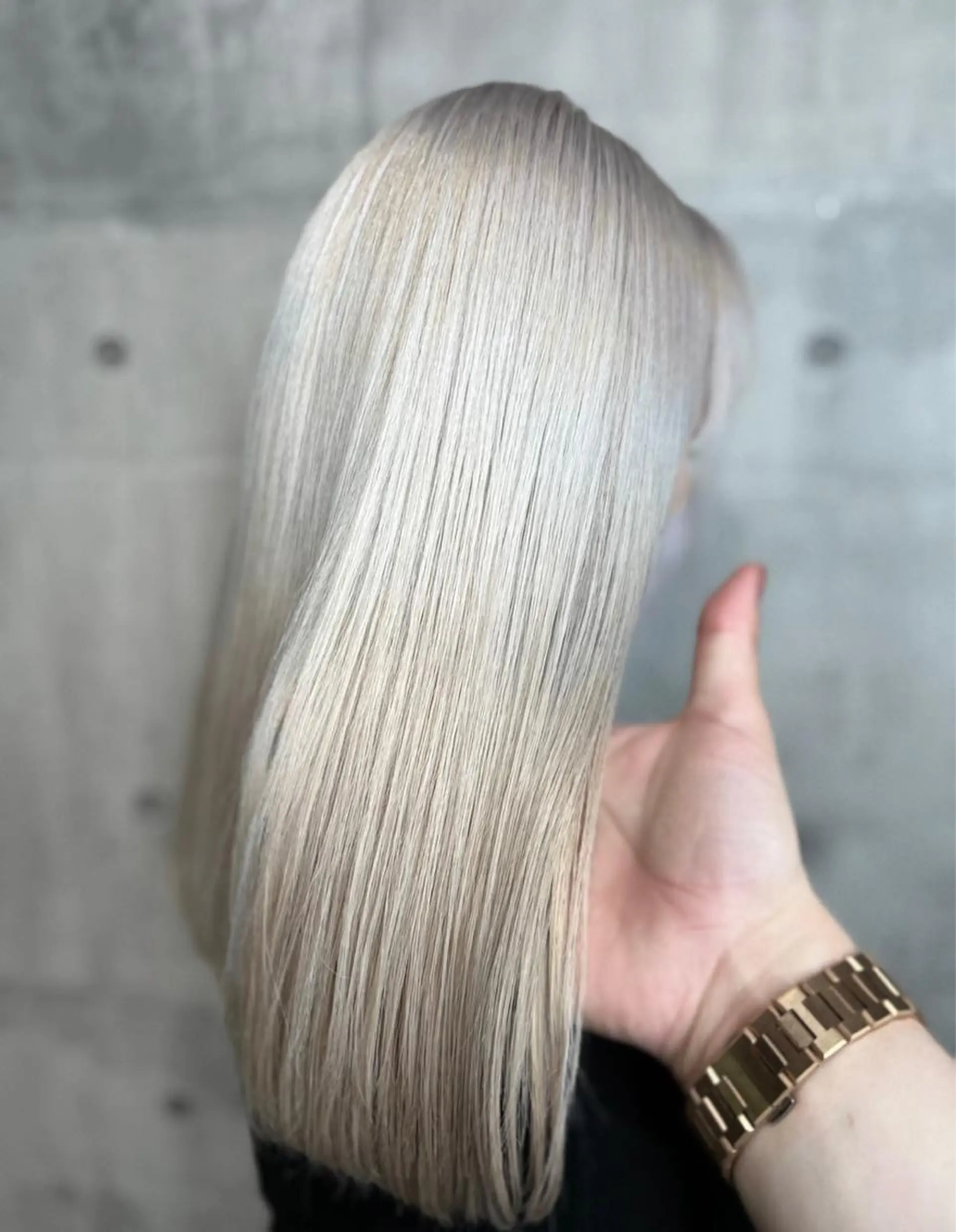 セミロング カラー ベージュカラー mimiiy梅田 中崎町ハイトーンのヘアスタイル