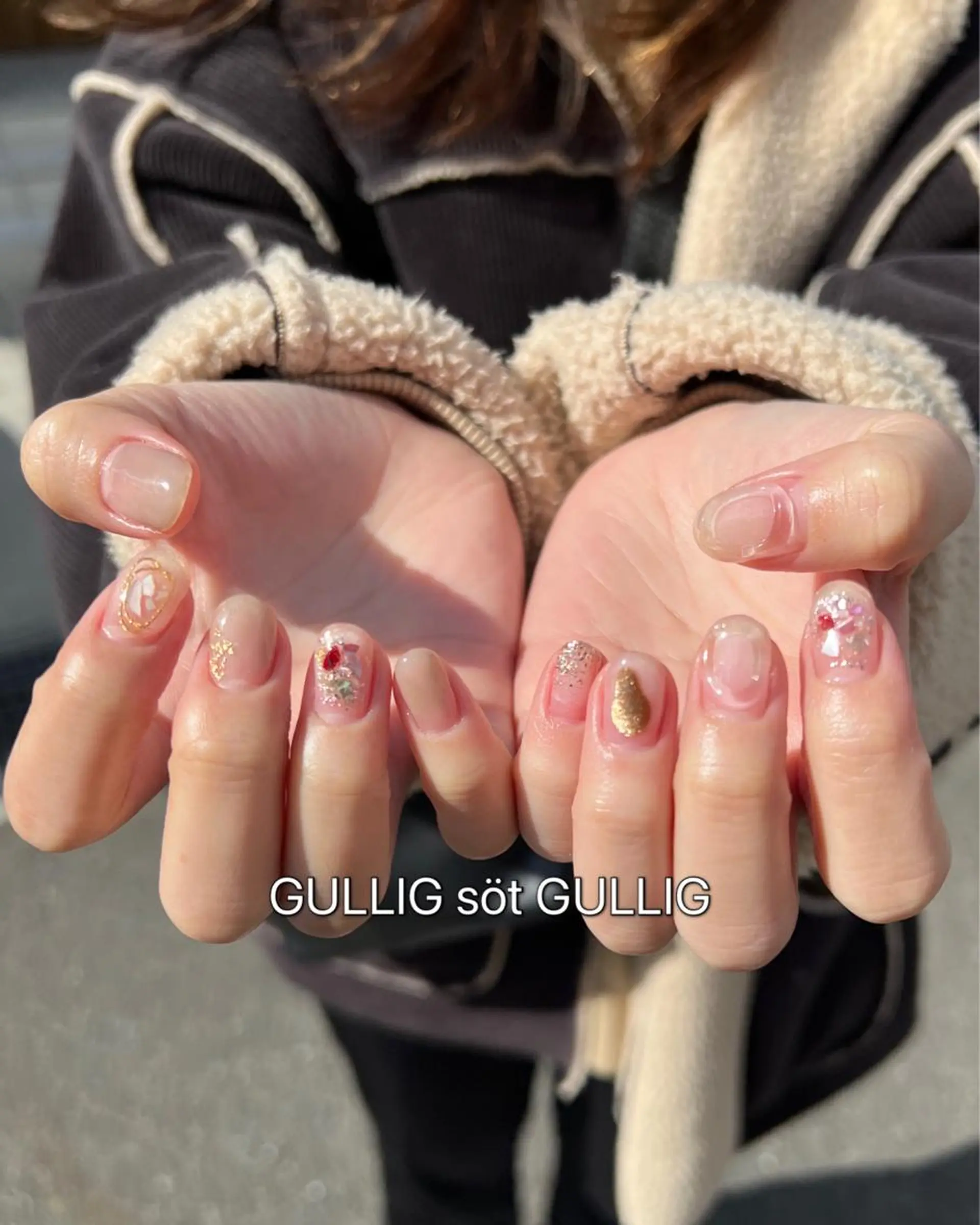 ネイル ハンドネイル フットネイル GULLIG söt GULLIGのネイルデザイン