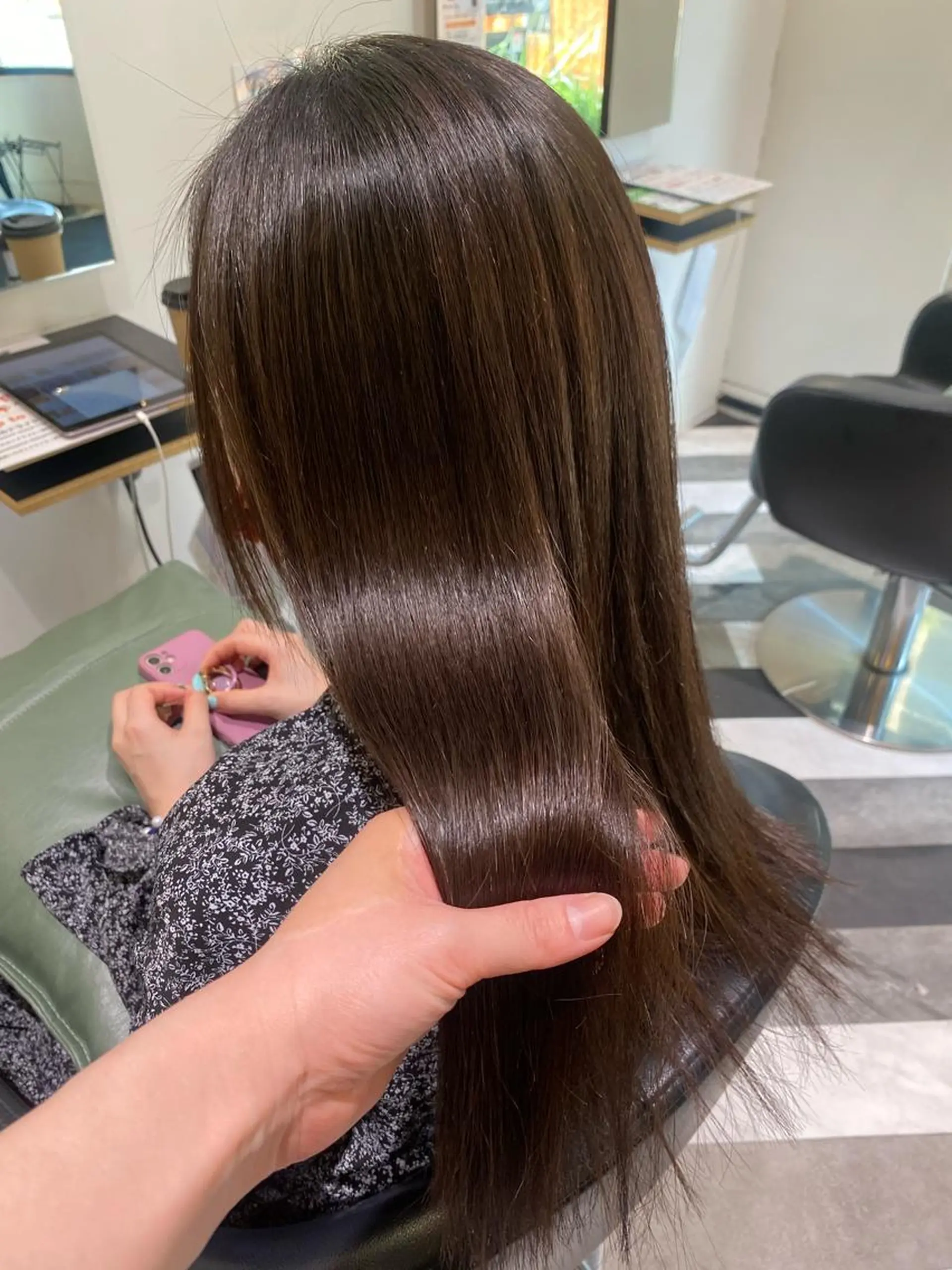 ロング ✨あなたのお悩み解消 美容師✨TOMOKAのヘアスタイル