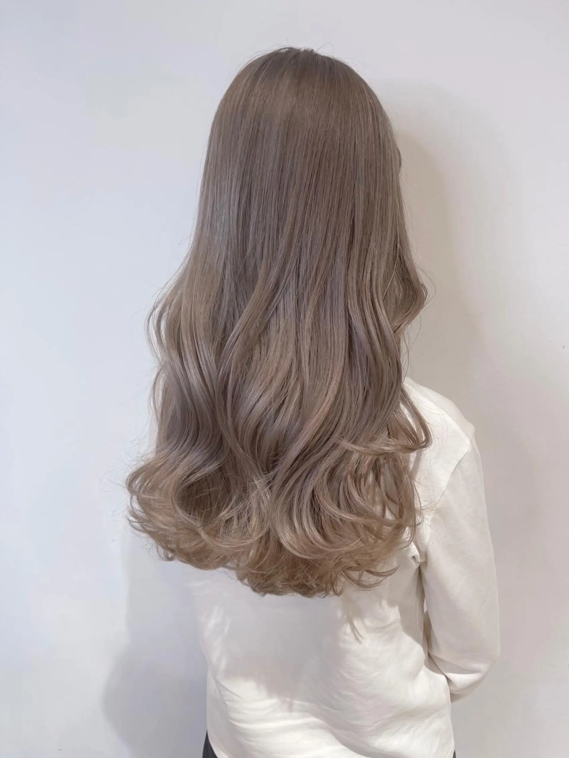 ロング カラー パーマ ヘアアレンジ アディクシーカラー 透明感カラー 【公式】amble luxe池袋東口🩷のヘアスタイル