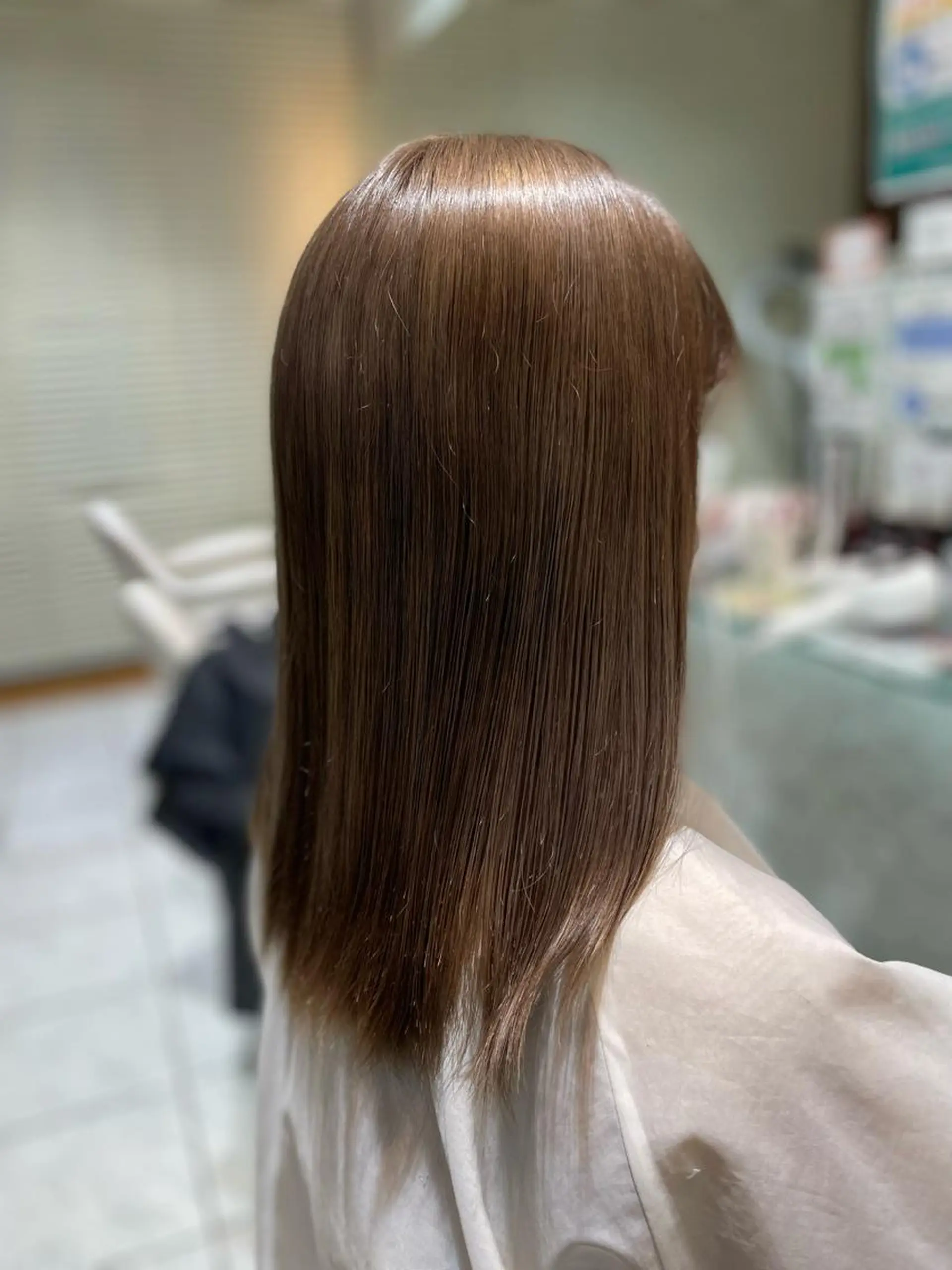 ロング カラー ブリーチ グレージュ ミルクティーグレージュ AGU hair vigor 三条店所属・AGU 三条店 林　雄のヘアスタイル