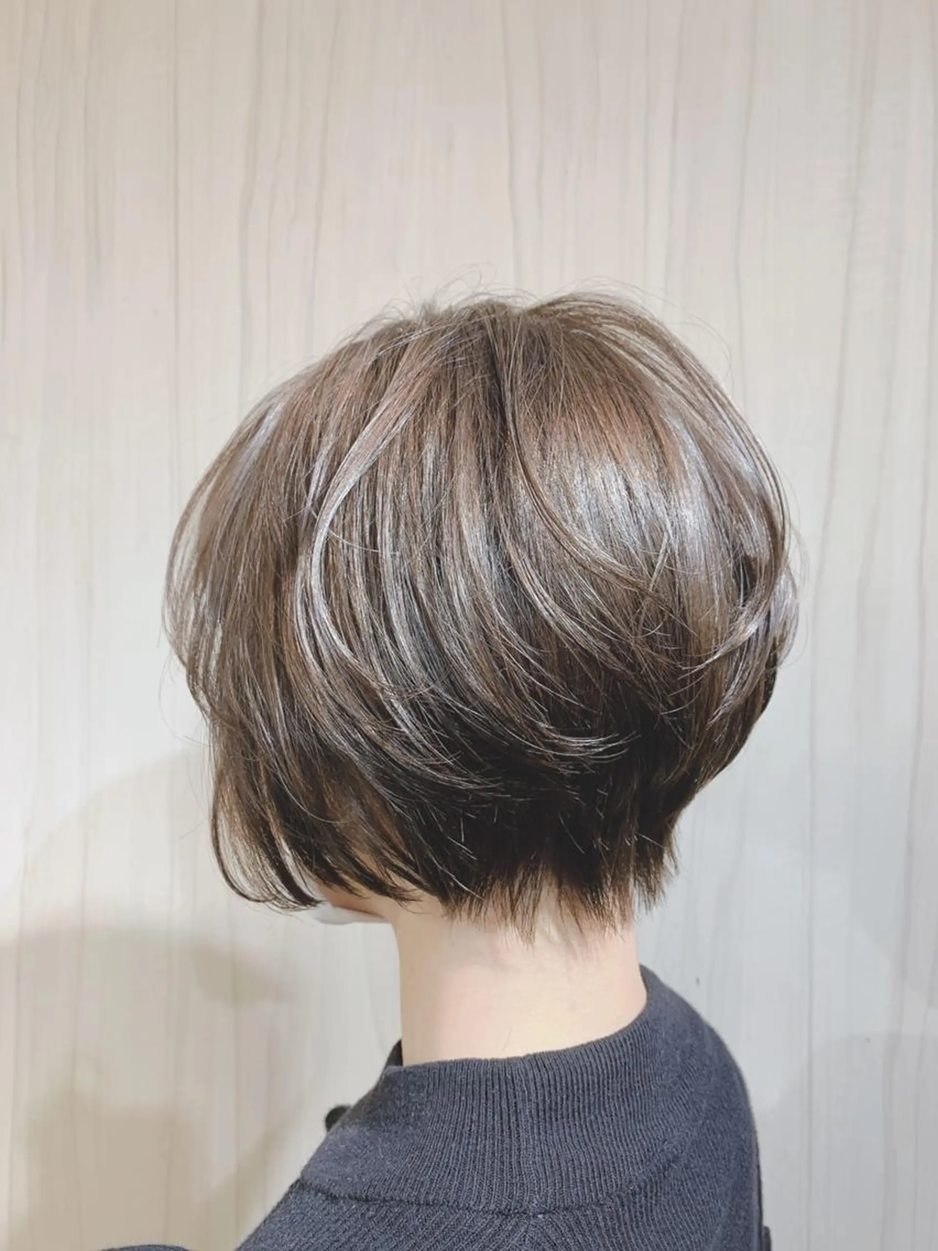 カラー 嶋村夏実🌼レイヤー 🌸白髪ぼかしのヘアスタイル