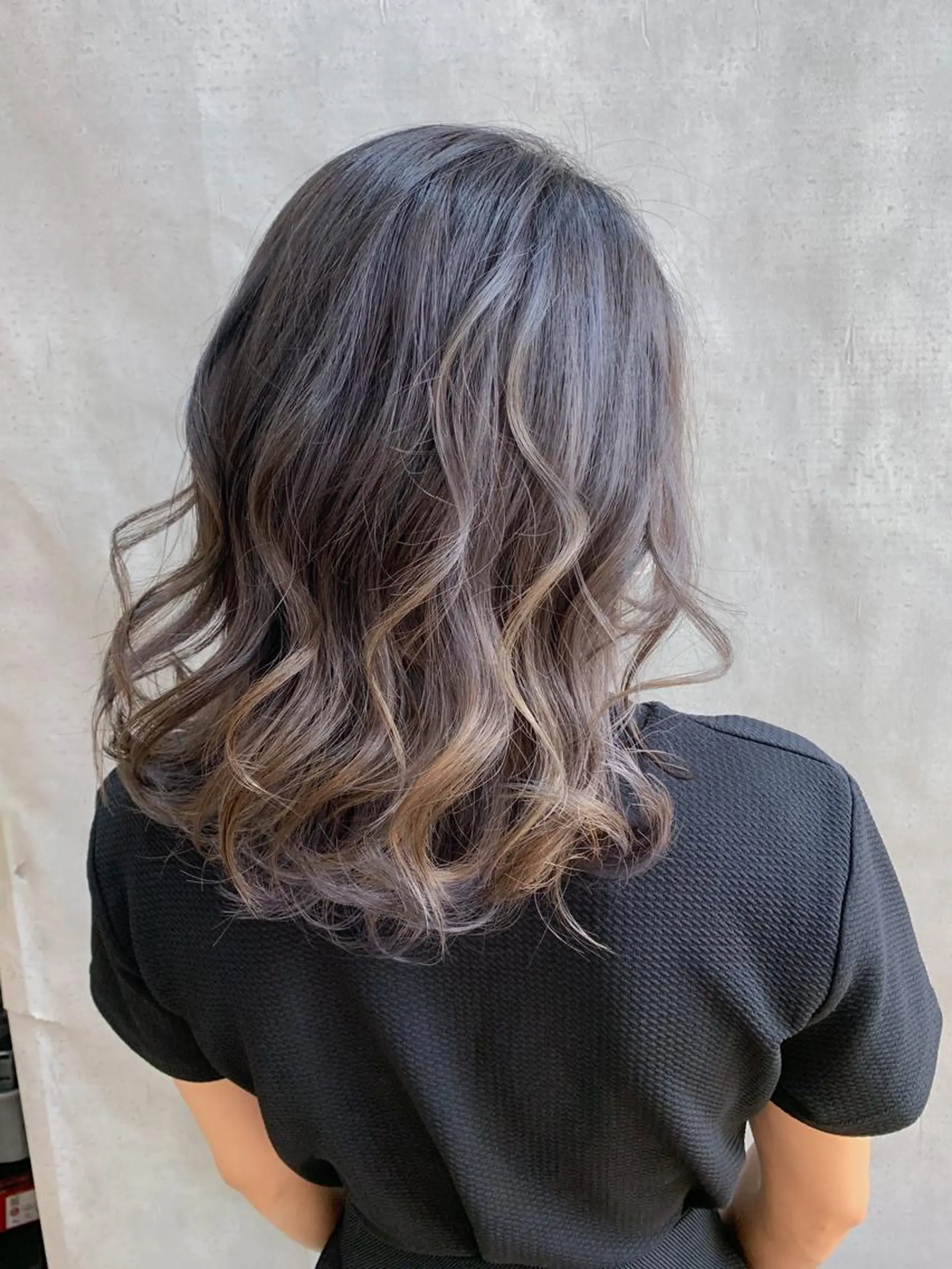 セミロング カラー 鈴木 悠平のヘアスタイル