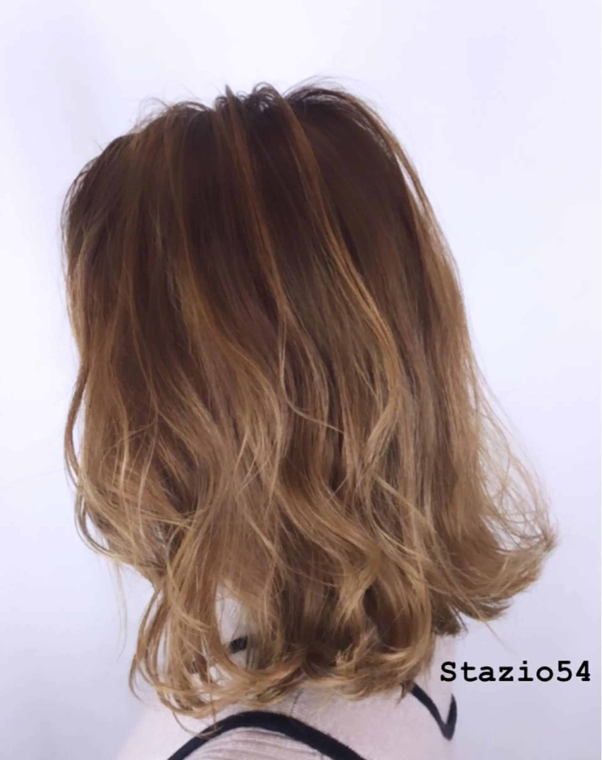 カラー Stazio 54の眉毛・アイブロウイメージ