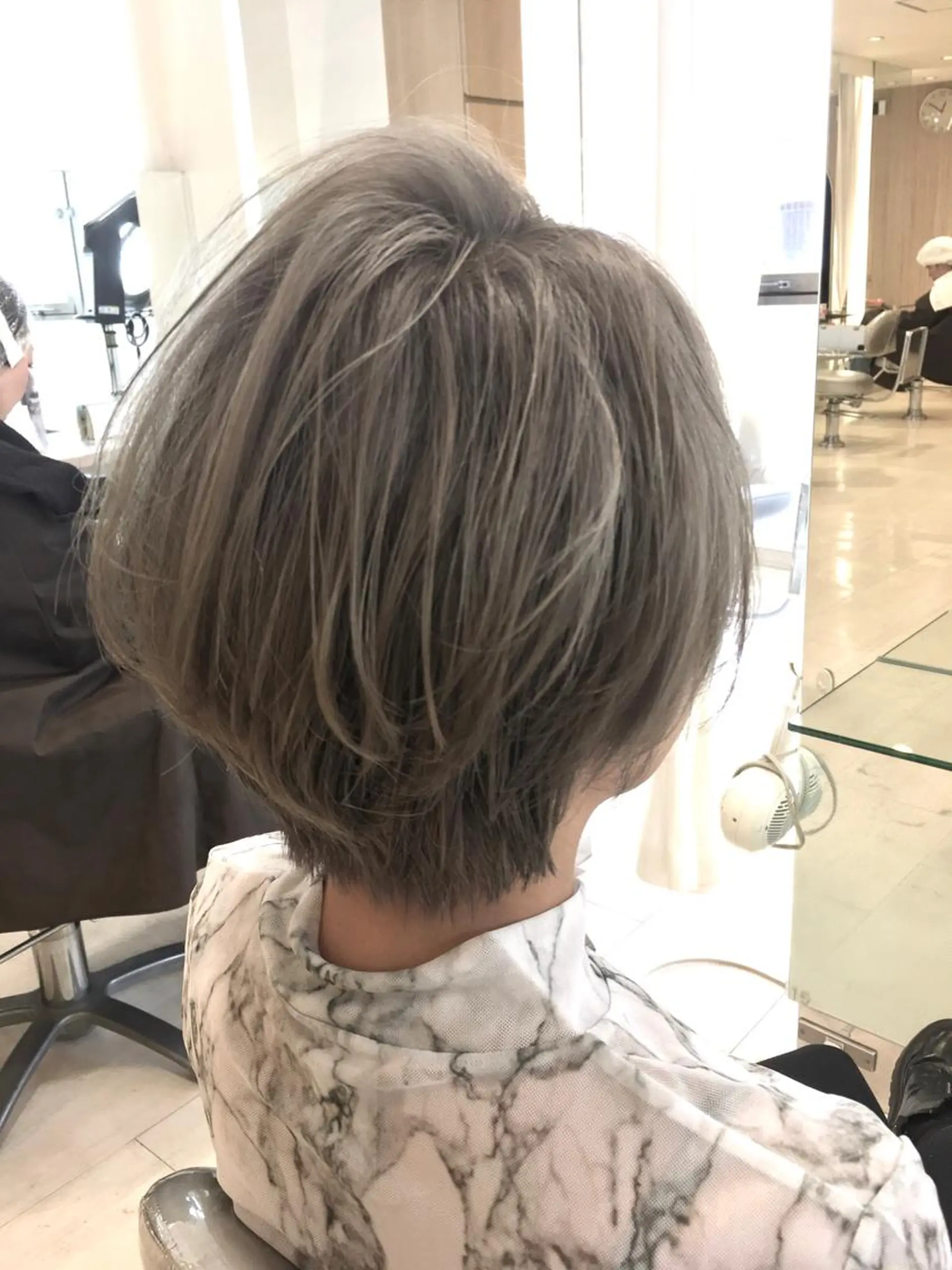 ショート アッシュ 森島 雅之のヘアスタイル