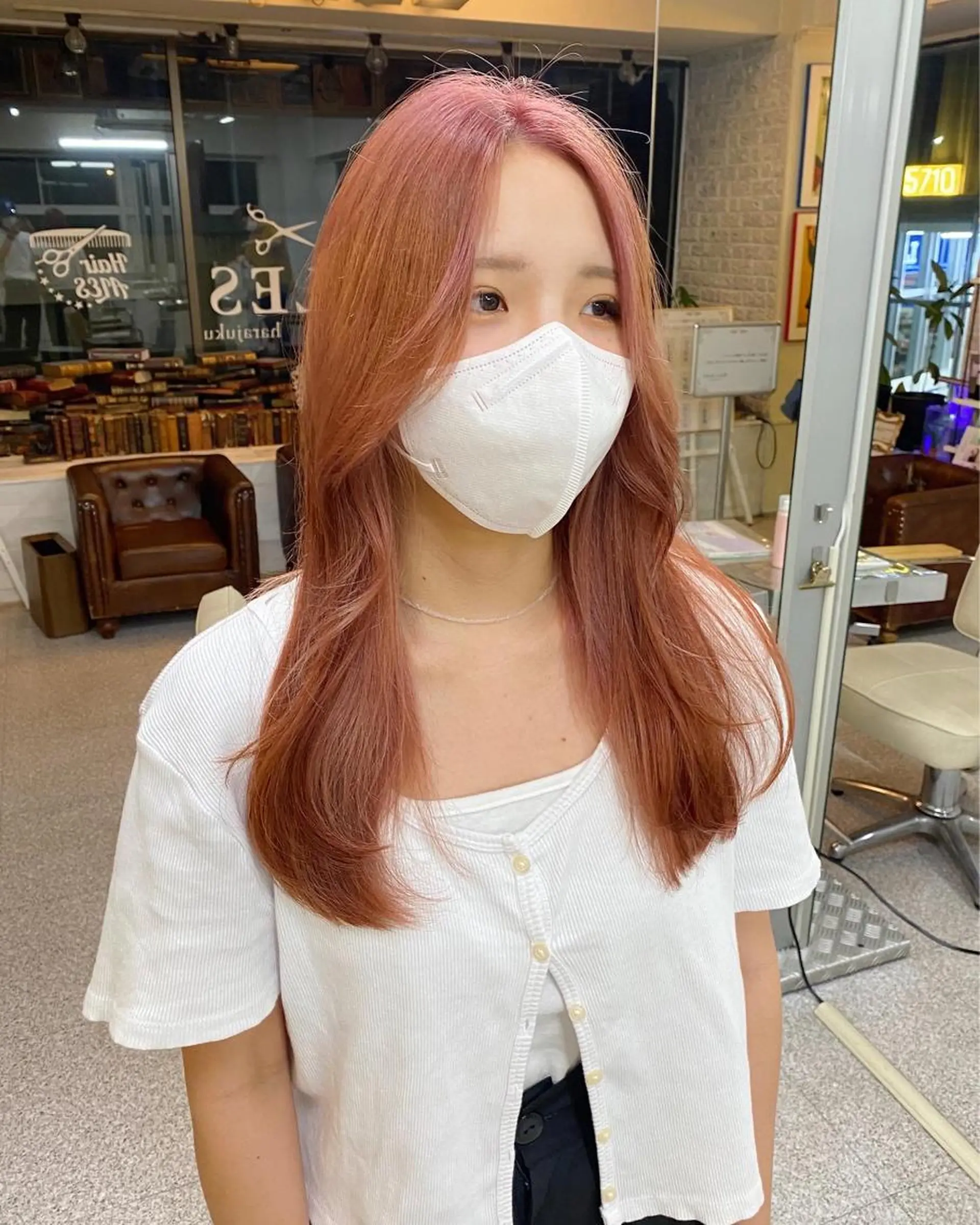 セミロング カラー カット ヘアカラー トリートメント レイヤーウルフ エクステ磯部のヘアスタイル