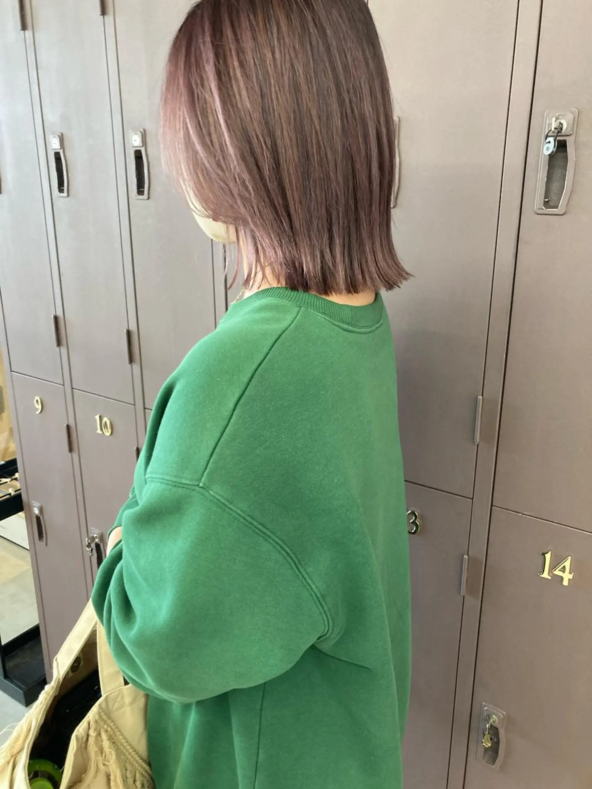 ミディアム カラー ブリーチ ピンクカラー 小木曽智美 /ボブ/ショートのヘアスタイル