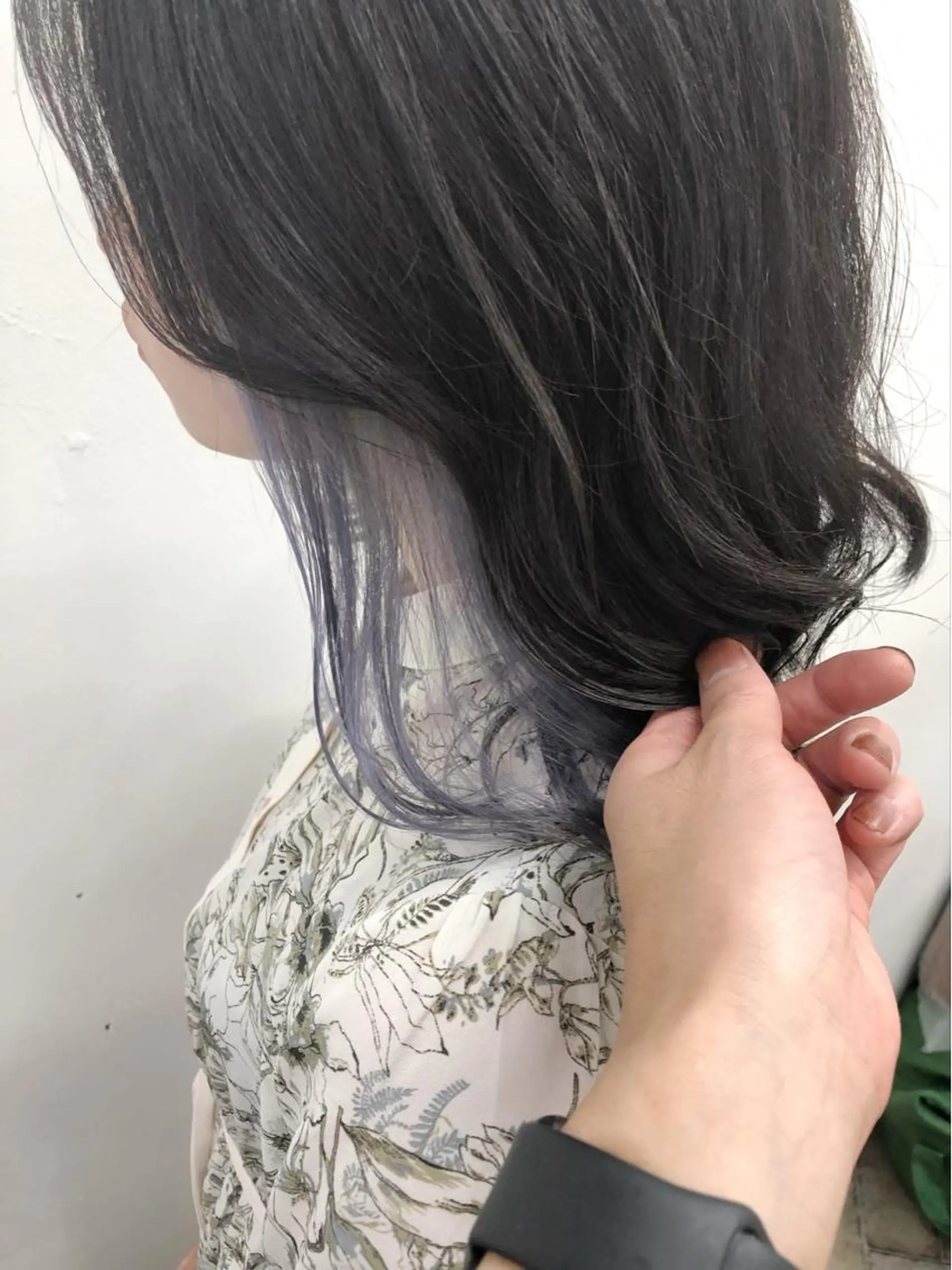 セミロング ✨艶感/透け感✨Sherry所属・艶髪/ハイトーン Sherryのヘアスタイル