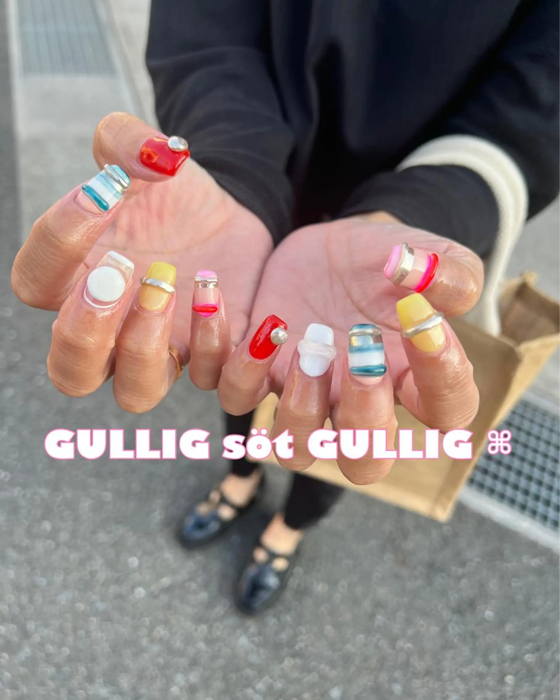 ネイル GULLIG söt GULLIGのネイルデザイン
