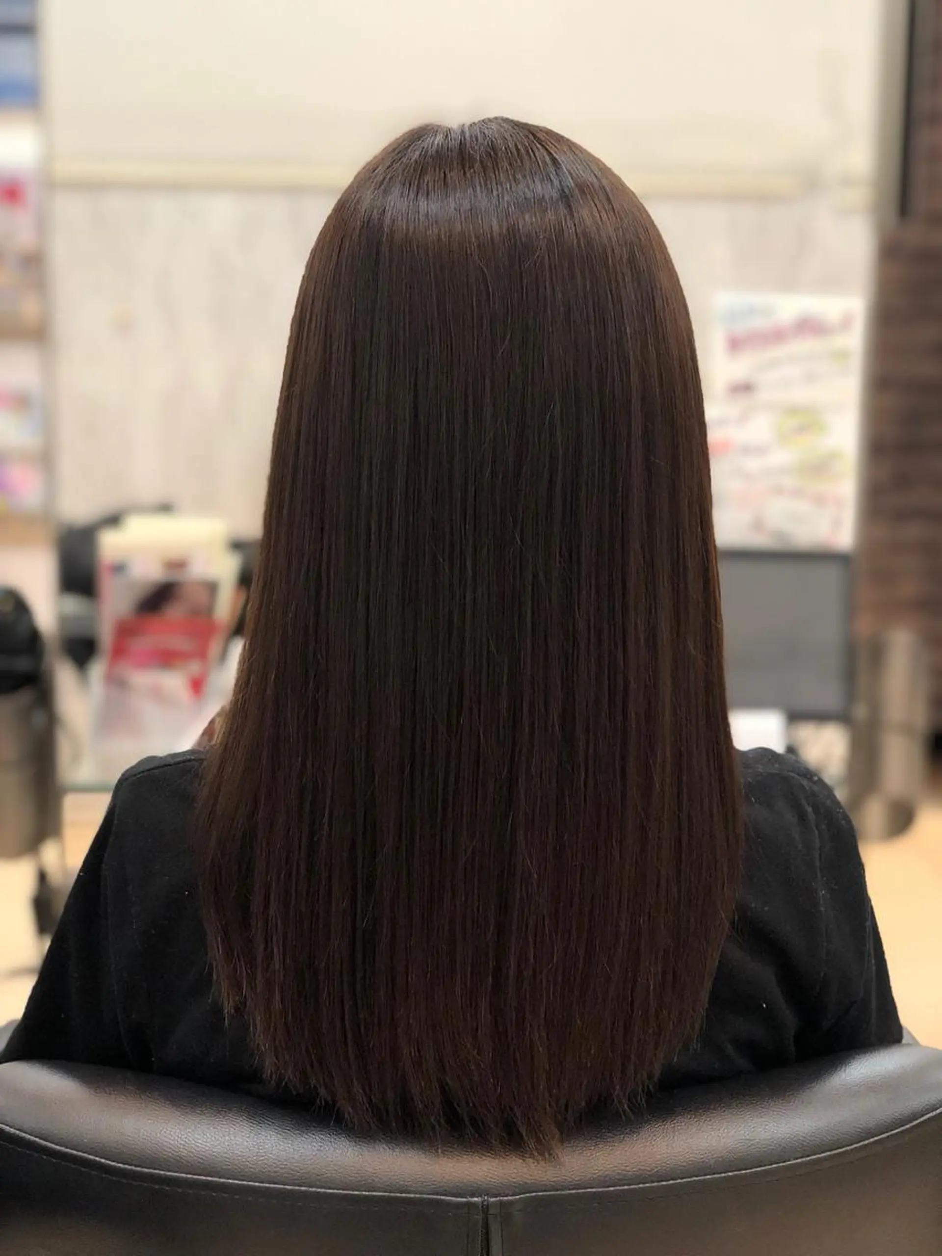 セミロング 斎藤 みくのヘアスタイル