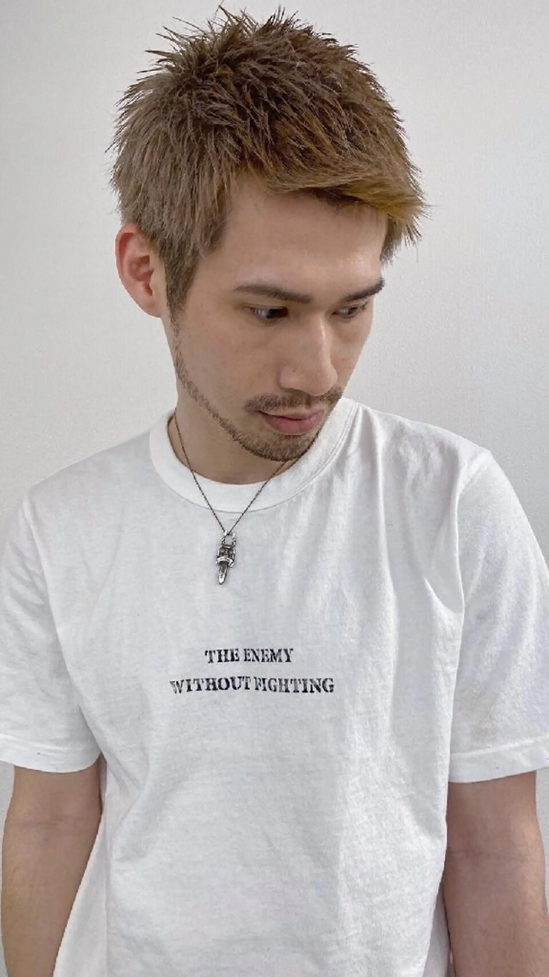 ショート メンズ カラー ヘアアレンジ 透明感/レイヤー 🇰🇷tomonaのヘアスタイル