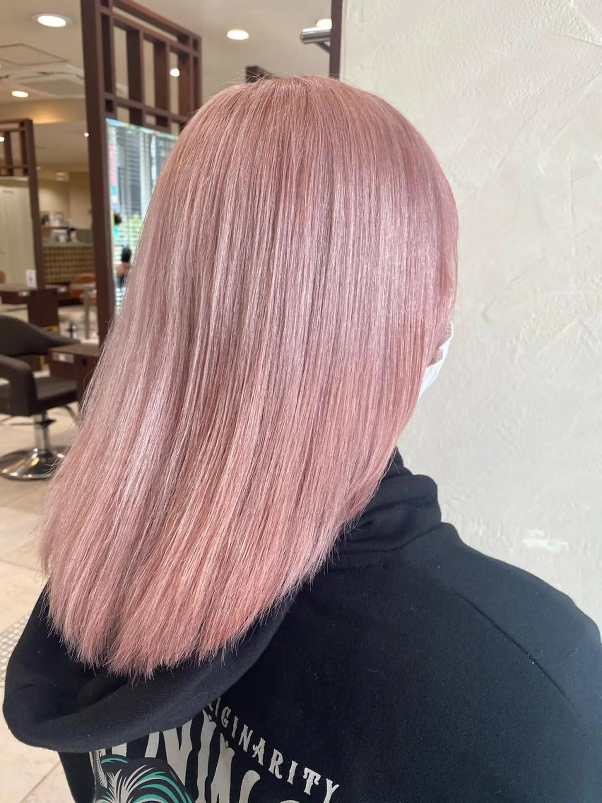 ミディアム 千葉ハイトーンカラー KASUMIのヘアスタイル