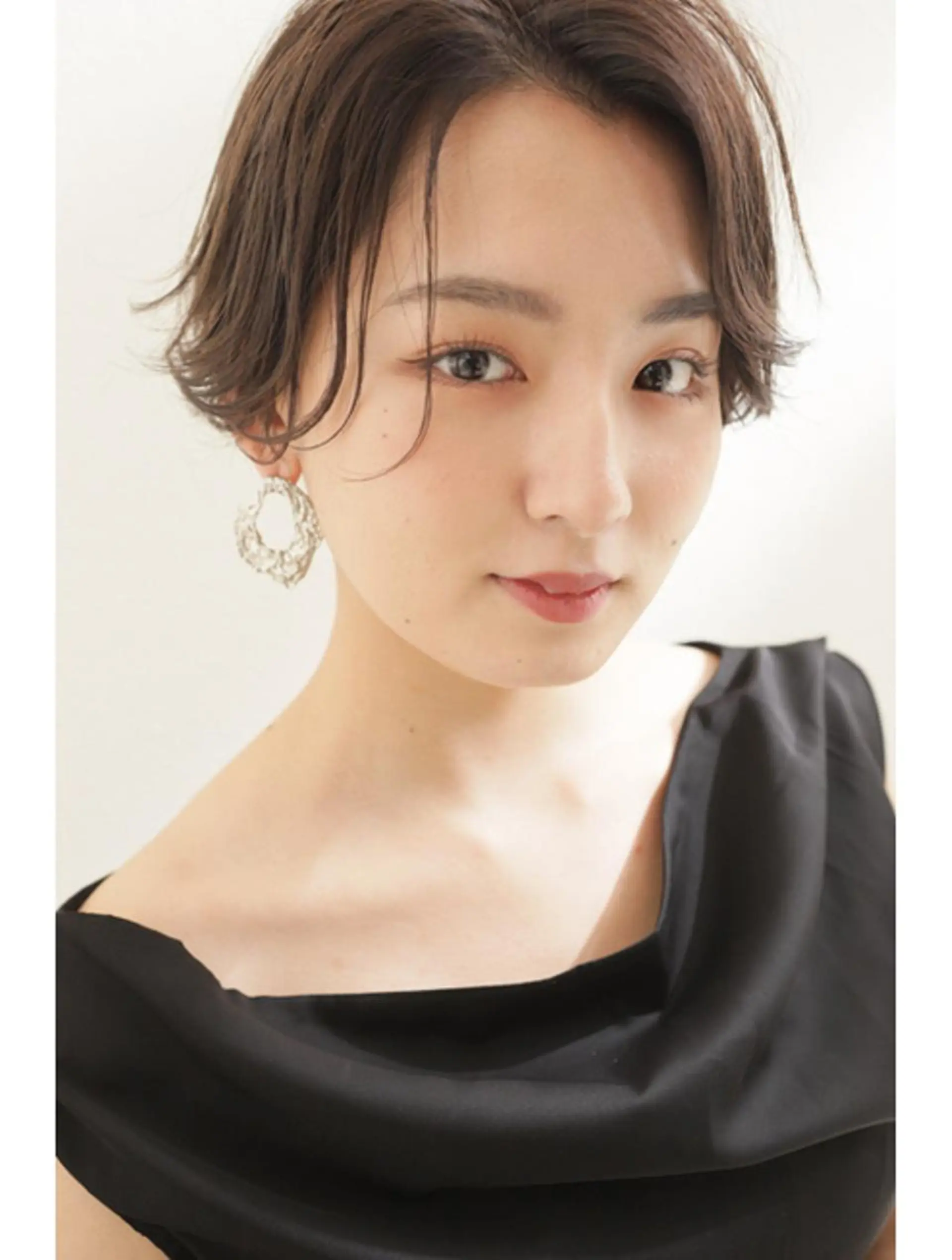 ショート カラー 透明感カラー ショートヘア フリーダム 鳴尾店の眉毛・アイブロウイメージ