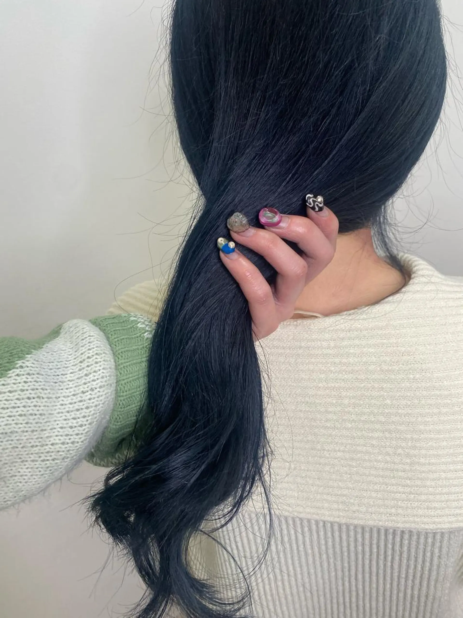 ミディアム カラー ブルーカラー ヘアカラー くろだ まみのヘアスタイル