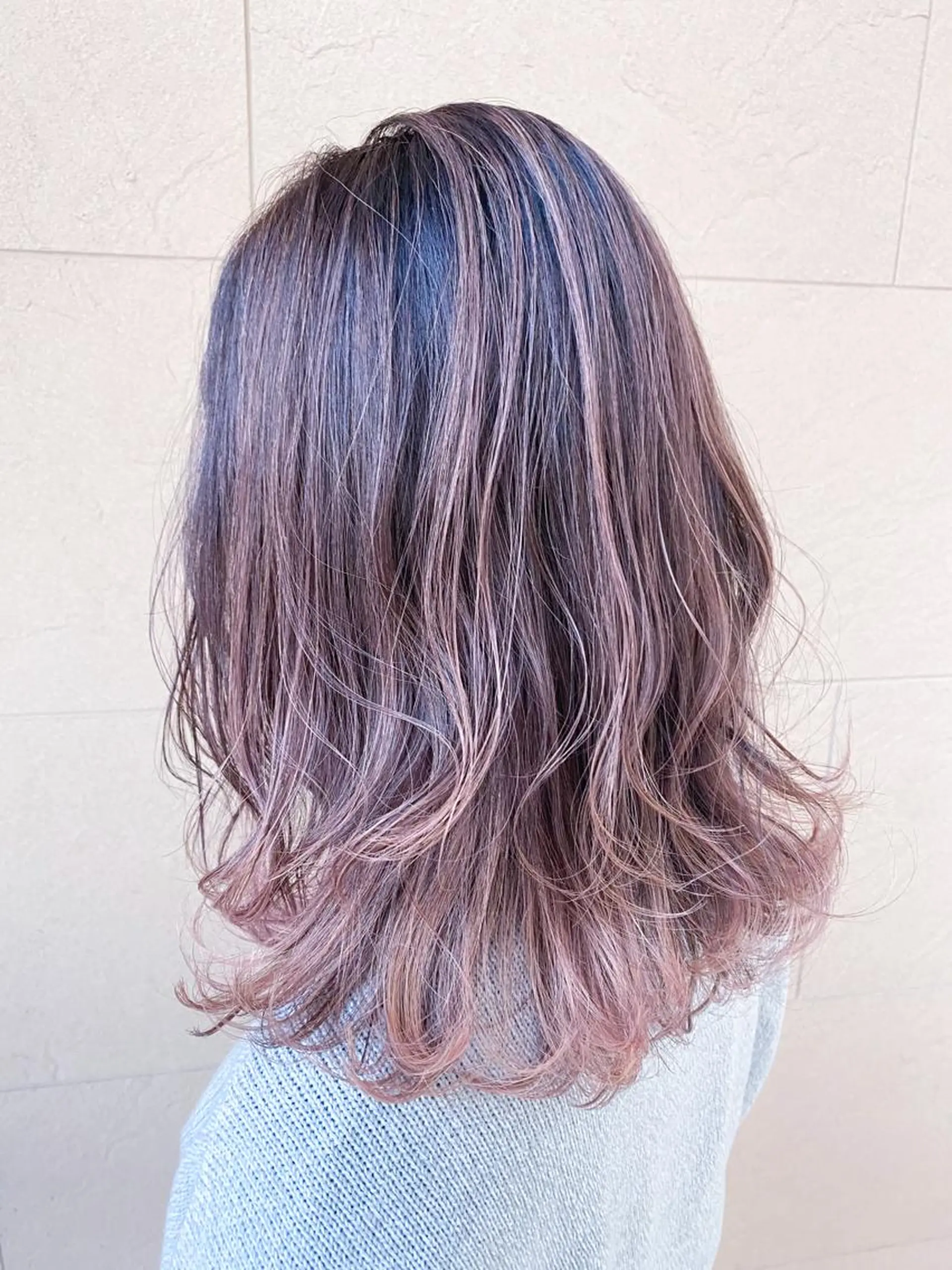 ミディアム VOICE　hair所属・レイヤーカット 川田くるみのヘアスタイル