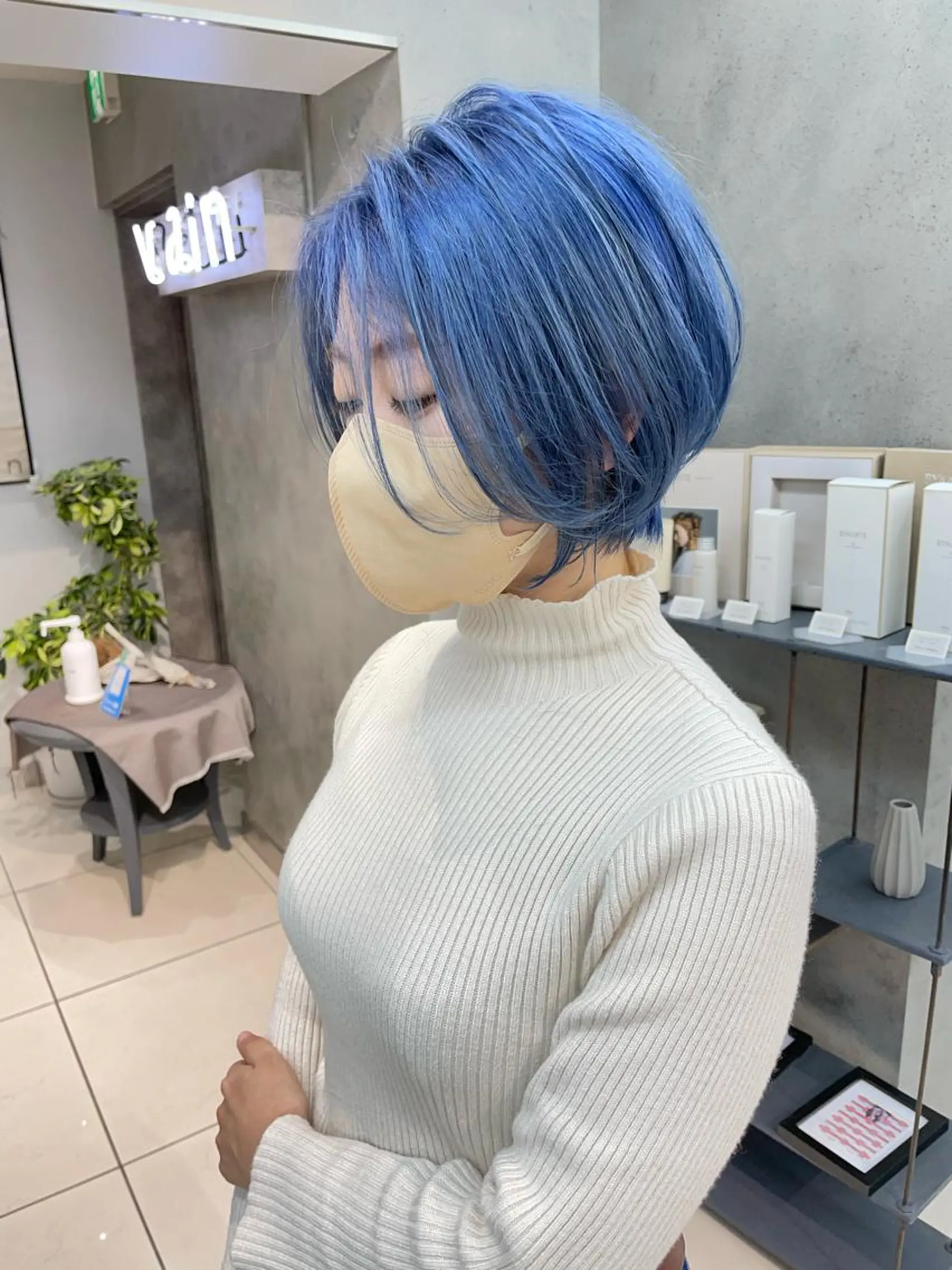 ショート カラー ボブ/透明感ベージュ 🫧クルミ🌟のヘアスタイル