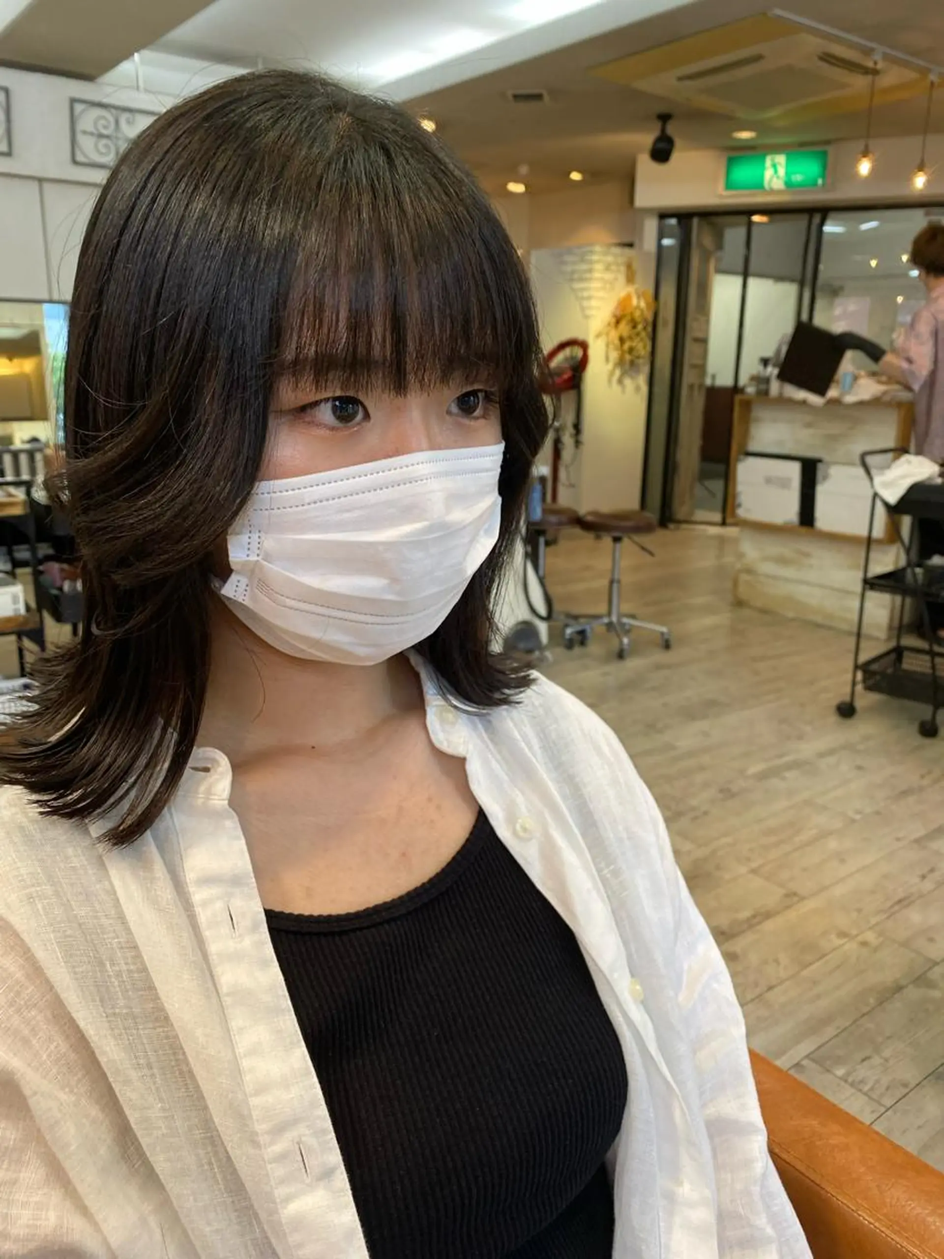 ミディアム 顔まわりレイヤー 顔周りカット 韓国風ヘア レイヤーカット 橋口 亮平のヘアスタイル