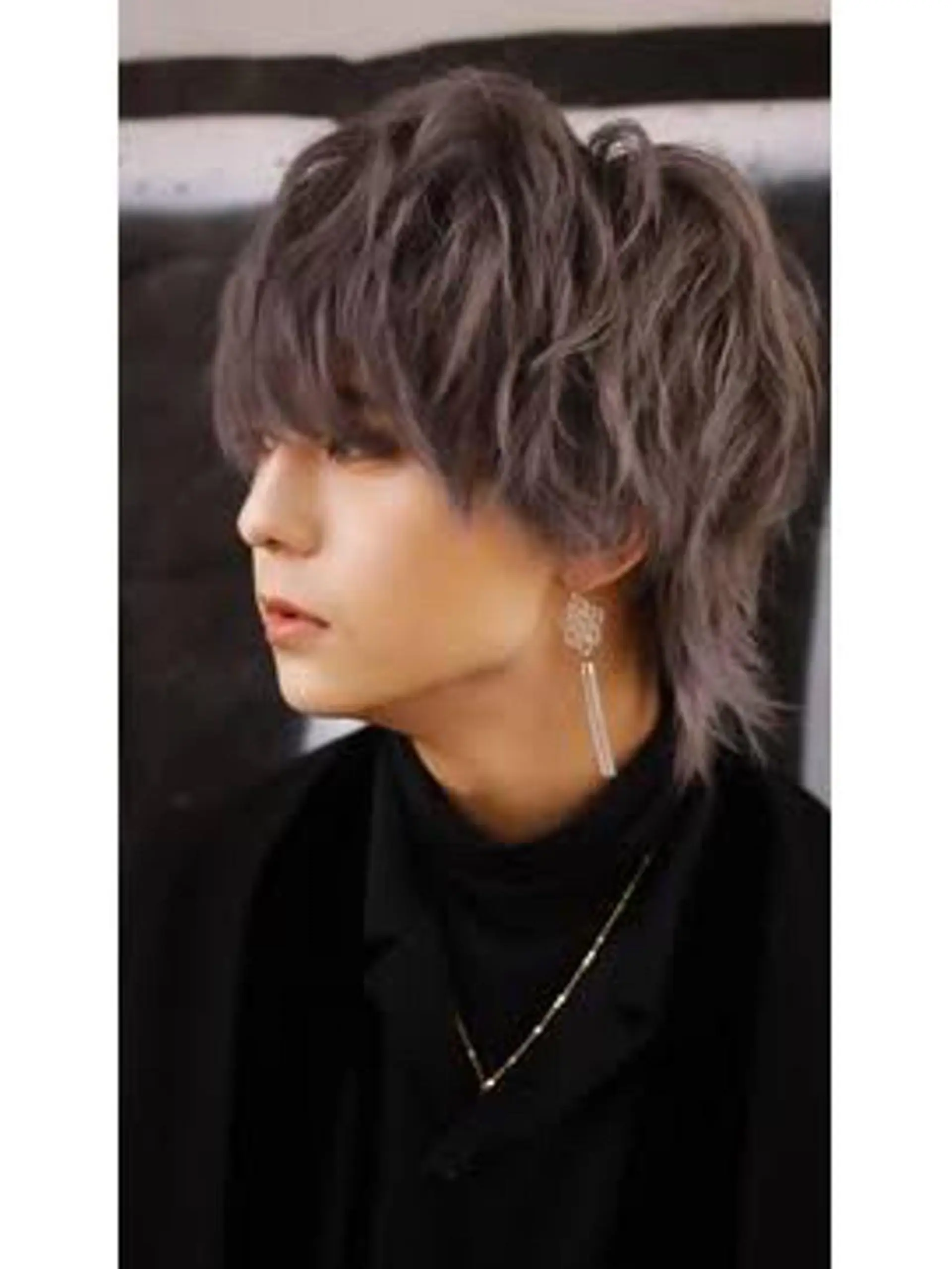 メンズ メンズパーマ メンズツイストパーマ 波巻きパーマ メンズウルフカット ウルフカット メンズサロンGRIT 店長　深山一平のヘアスタイル