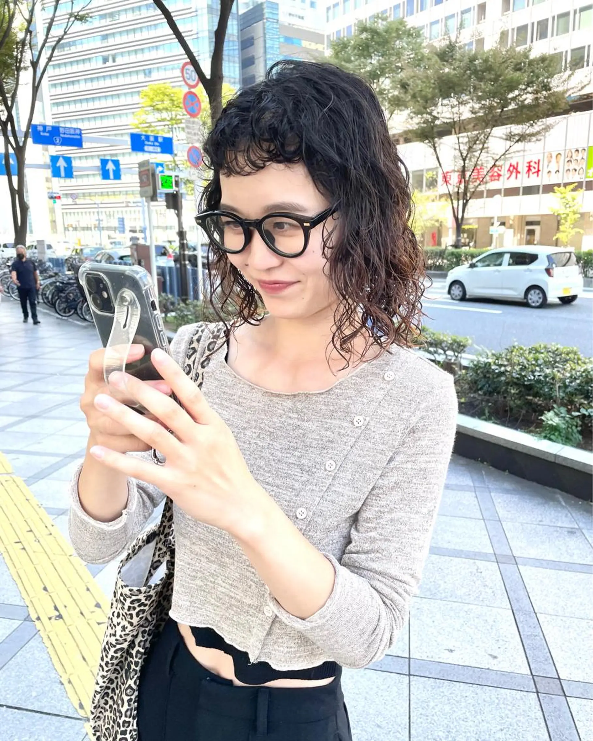 ミディアム カラー パーマ ヘアアレンジ メンズ キッズ ネイル マツエク・マツパ アイブロウ ミディアムパーマ メンズパーマ カット パーマ トリートメント tatsumi/ボブ ウルフ/レイヤーのヘアスタイル