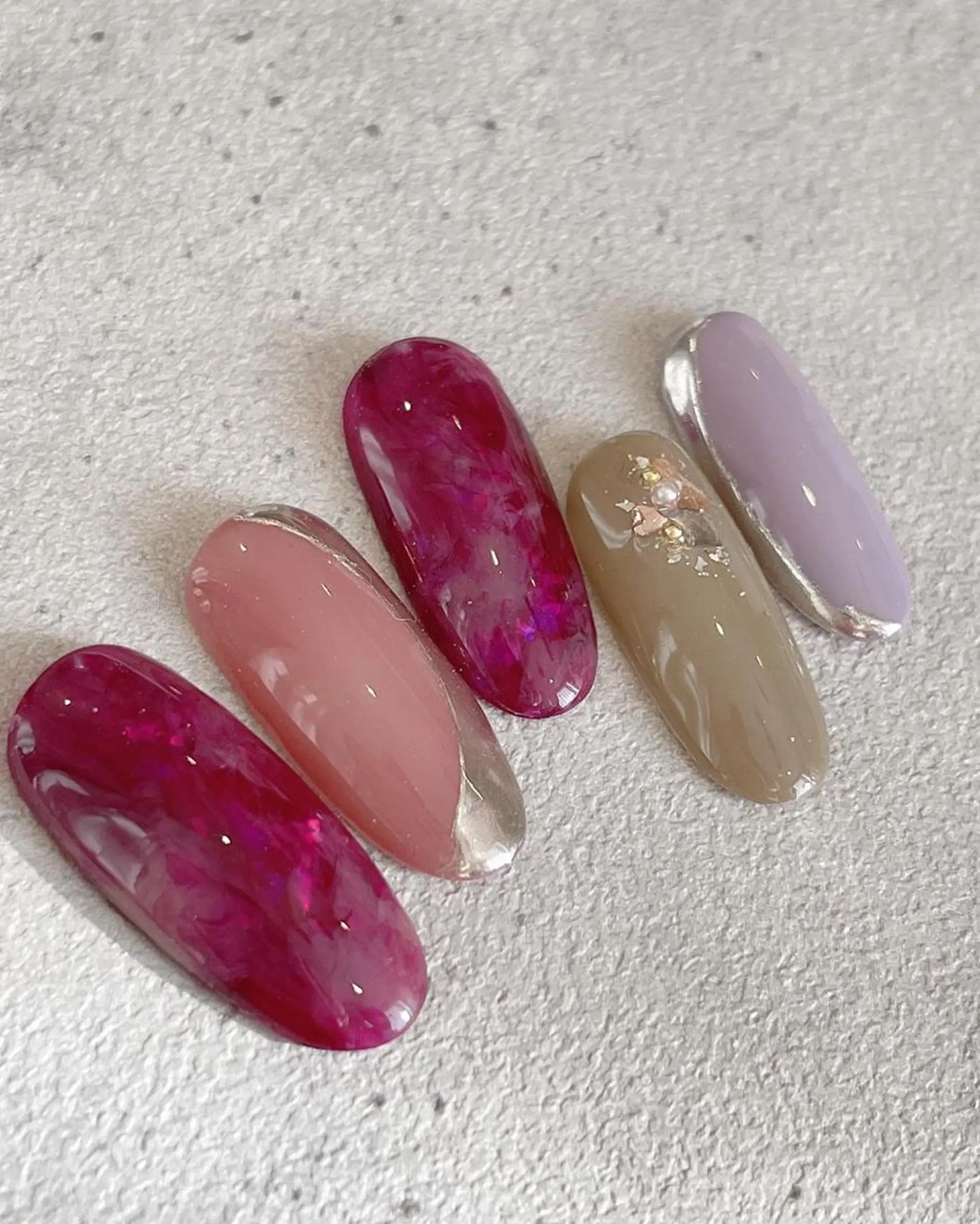 ネイル マツエク・マツパ まつげパーマ ボリュームラッシュ ジェルネイル ニュアンスネイル パラジェル 髙橋 敦子のマツエク・マツパデザイン