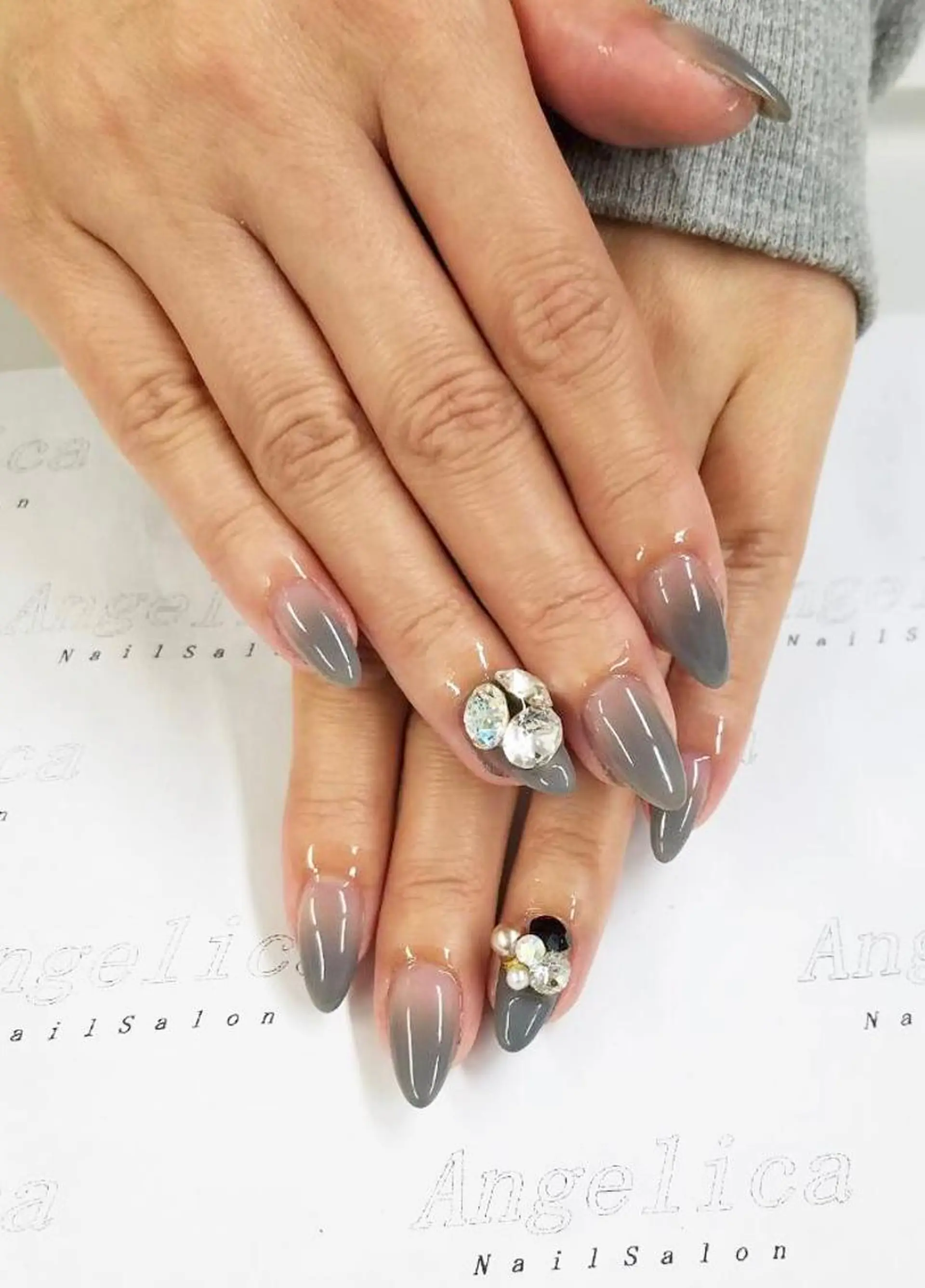 ネイル Angelica ネイリストのネイルデザイン