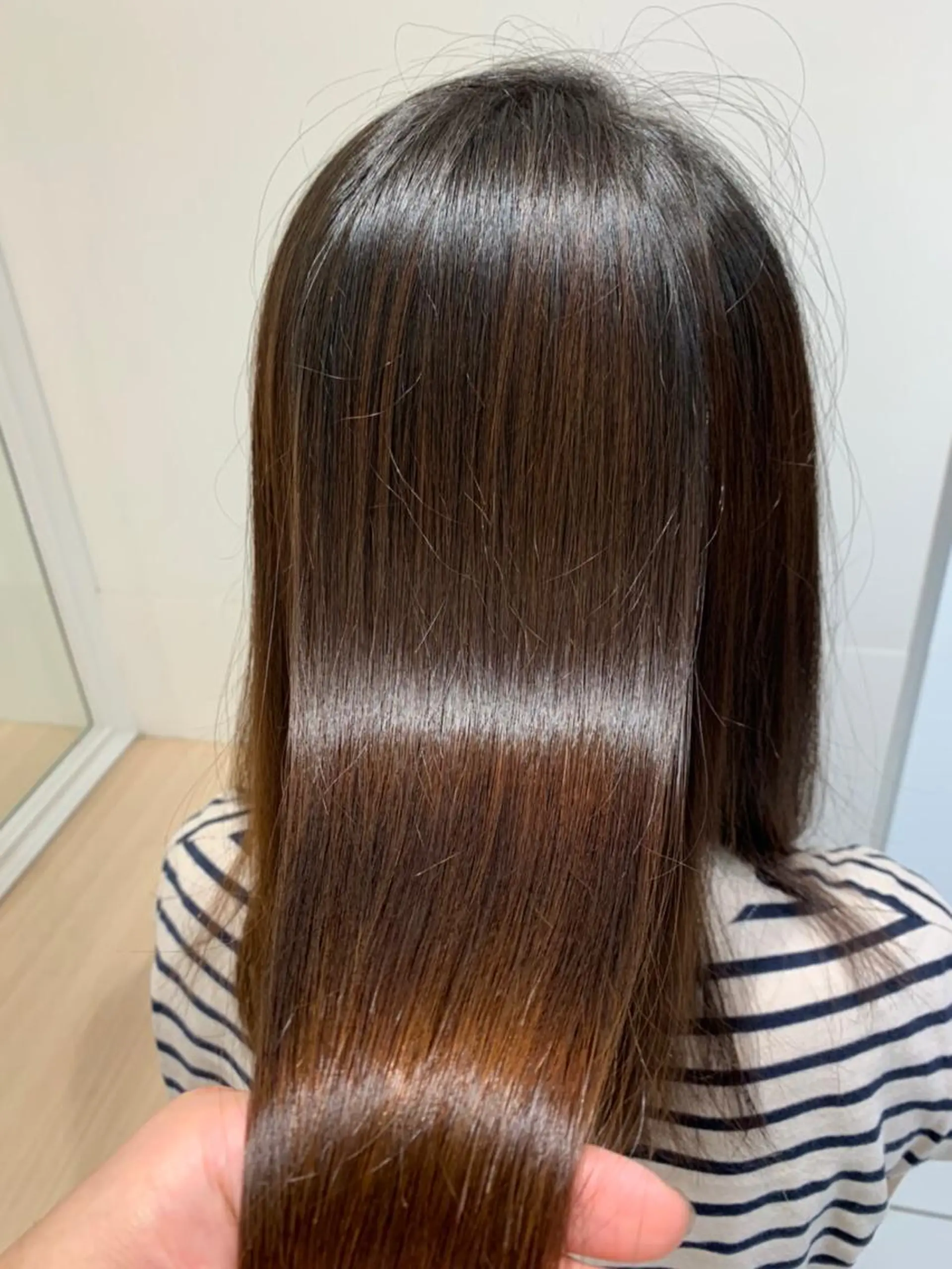 セミロング 縮毛矯正、髪質改善／ 松田 龍之介のヘアスタイル