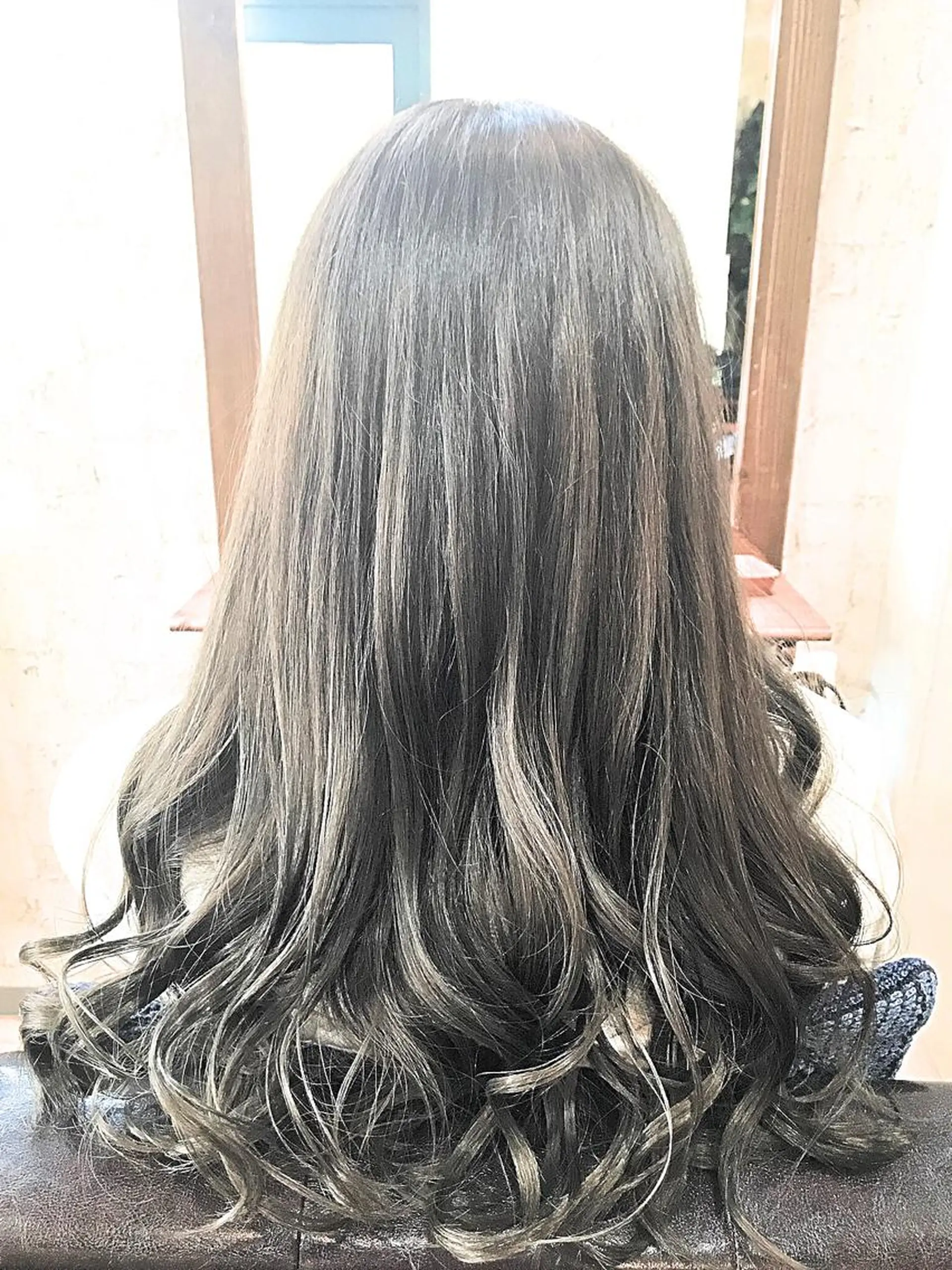 ロング ヘアカラー トリートメント 渡邊 健一のヘアスタイル