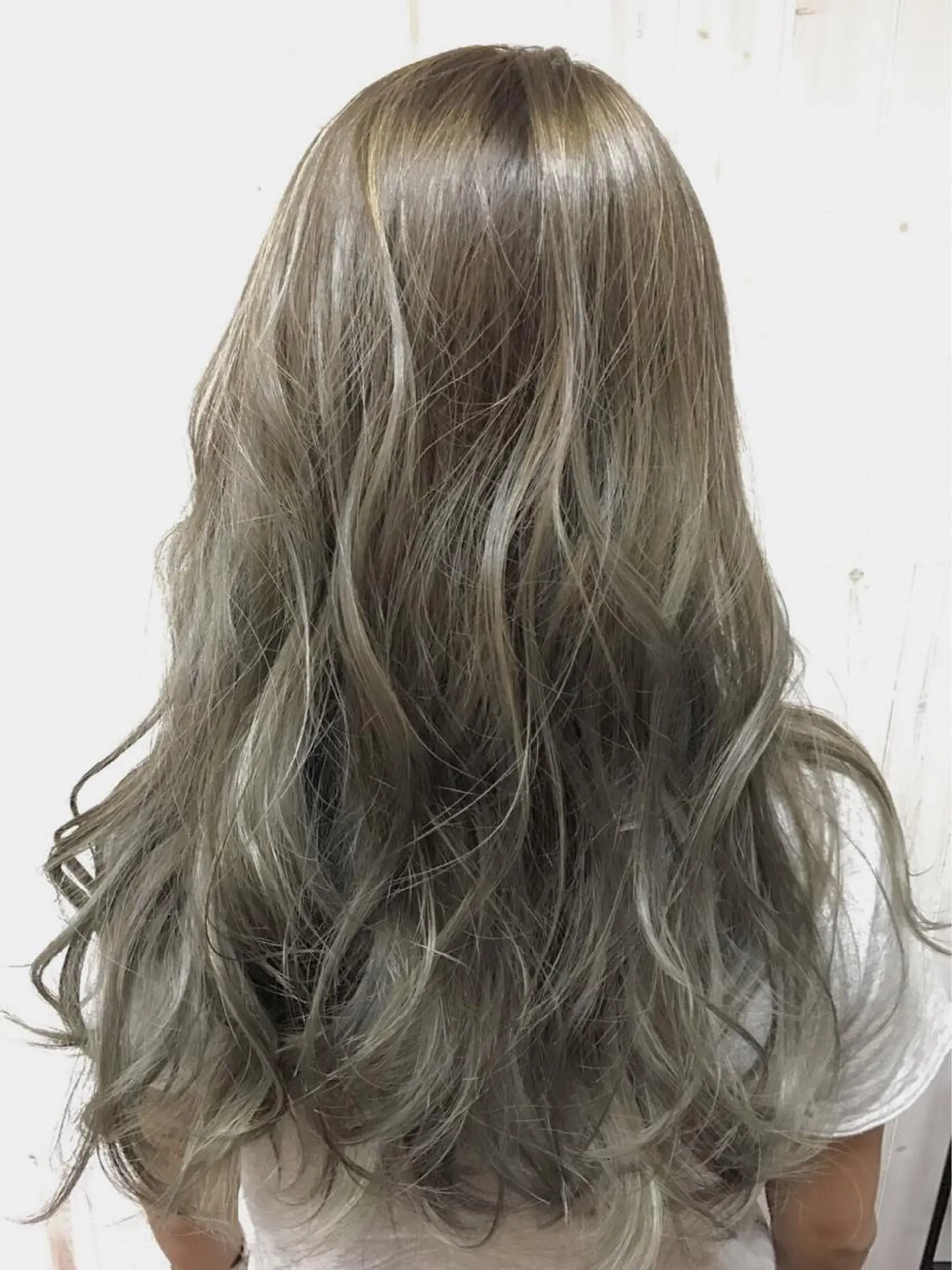 ロング カラー 吉祥寺aivee 若手注目スタッフのヘアスタイル